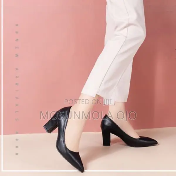 Style Fashion High Heel Pointed Toe Thick Black Shoe - 40