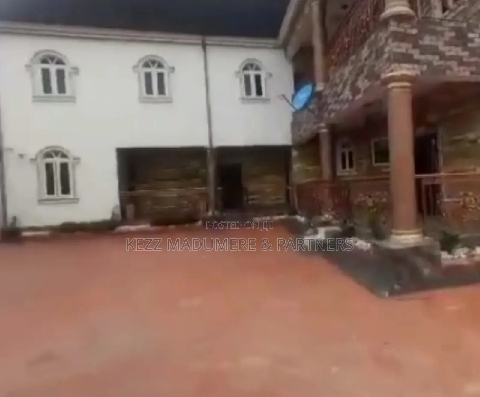5bdrm Duplex in Gated Estate , Off for sale