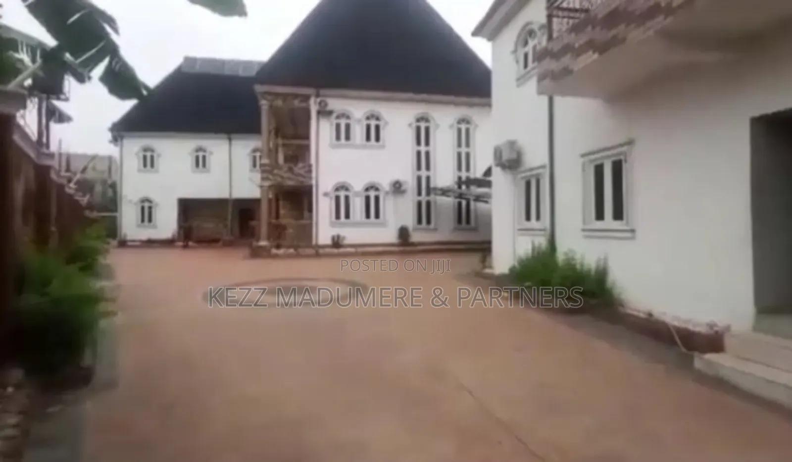 5bdrm Duplex in Gated Estate , Off for sale