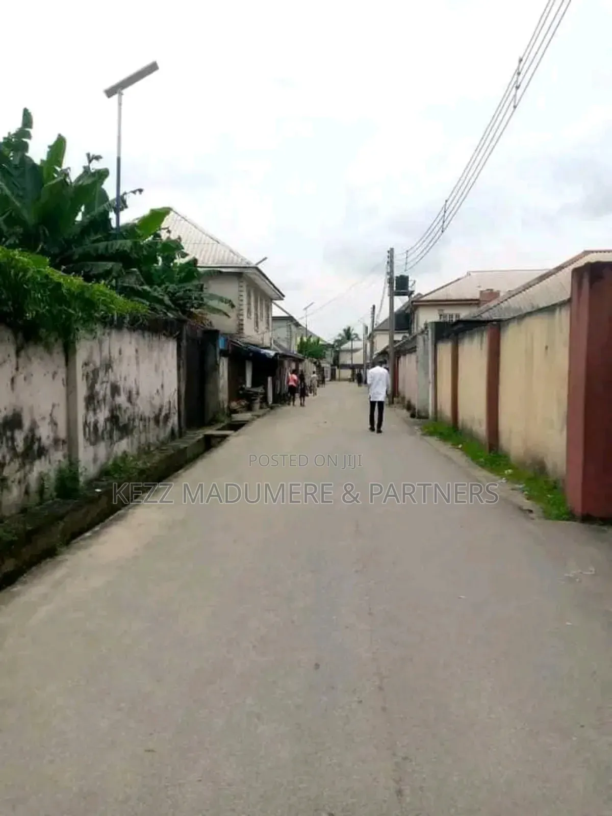 6bdrm Bungalow in Mgbeoba , Port for sale