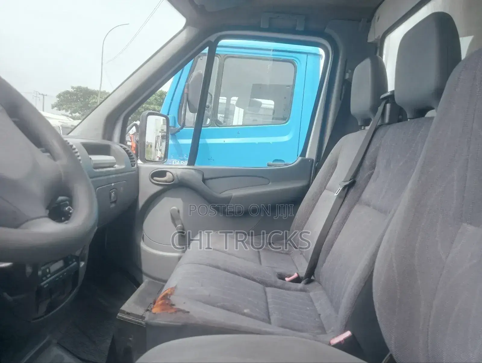 Mercedes Benz Sprinter Cooling Mini Truck
