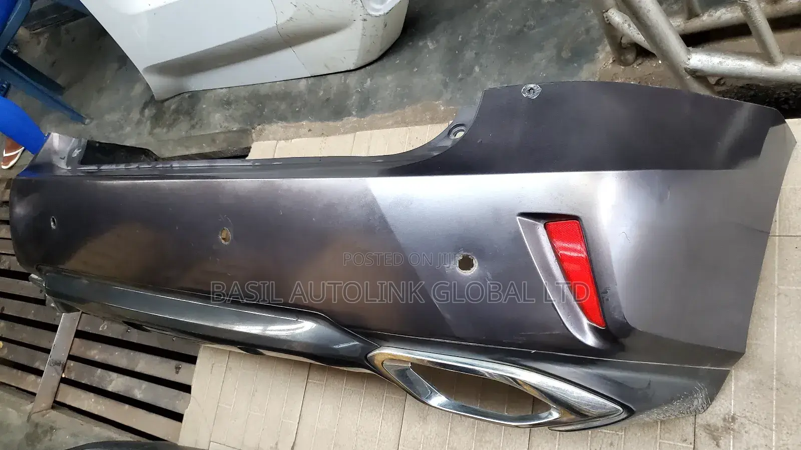 Back Bumper Rx350 2022