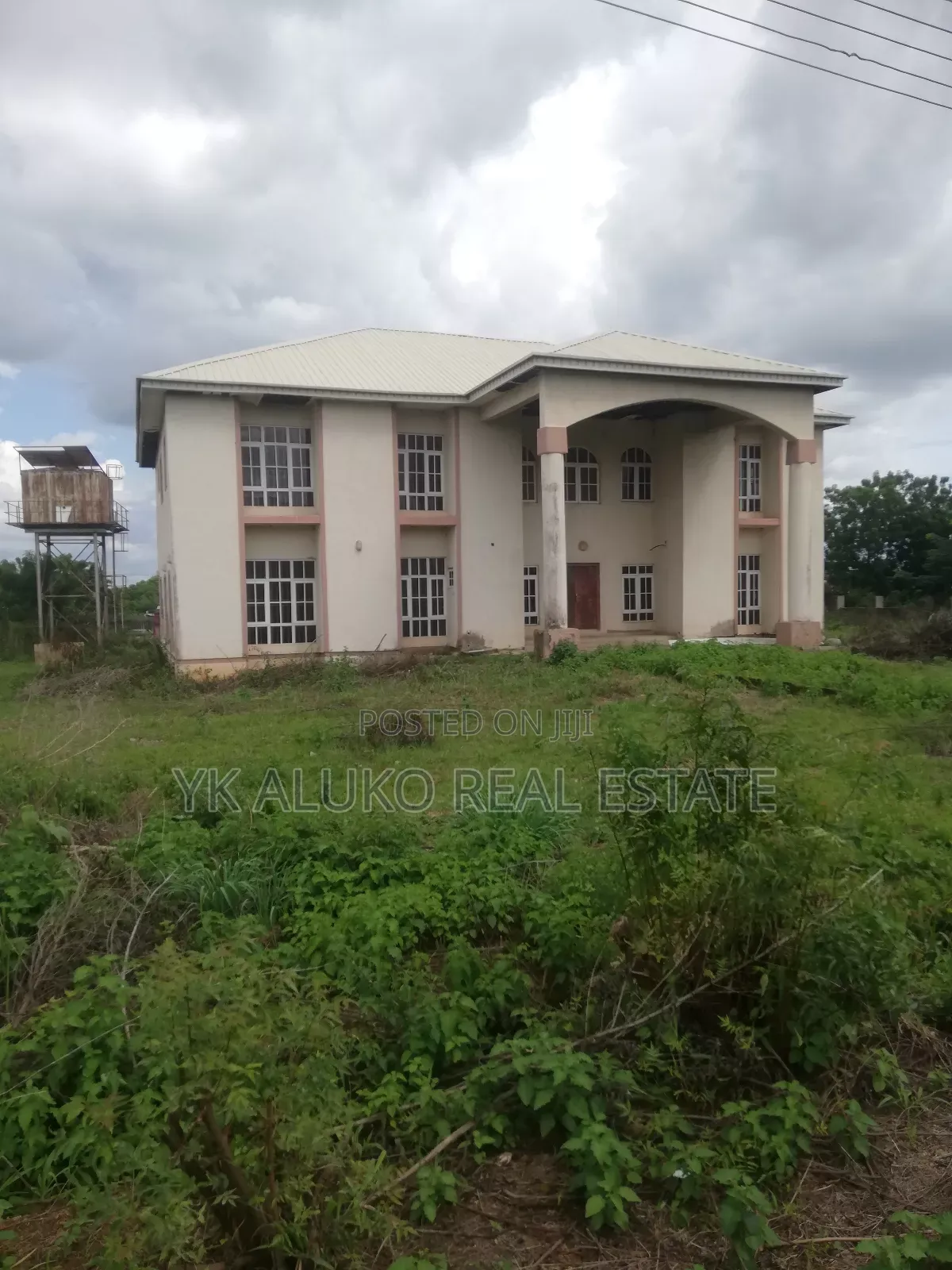 5bdrm Duplex in Judges Quarters, Ilorin South for sale