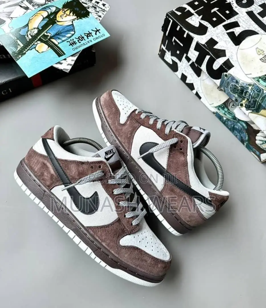 New Era SB Dunk Sneakers Low Pro Collection X Ape