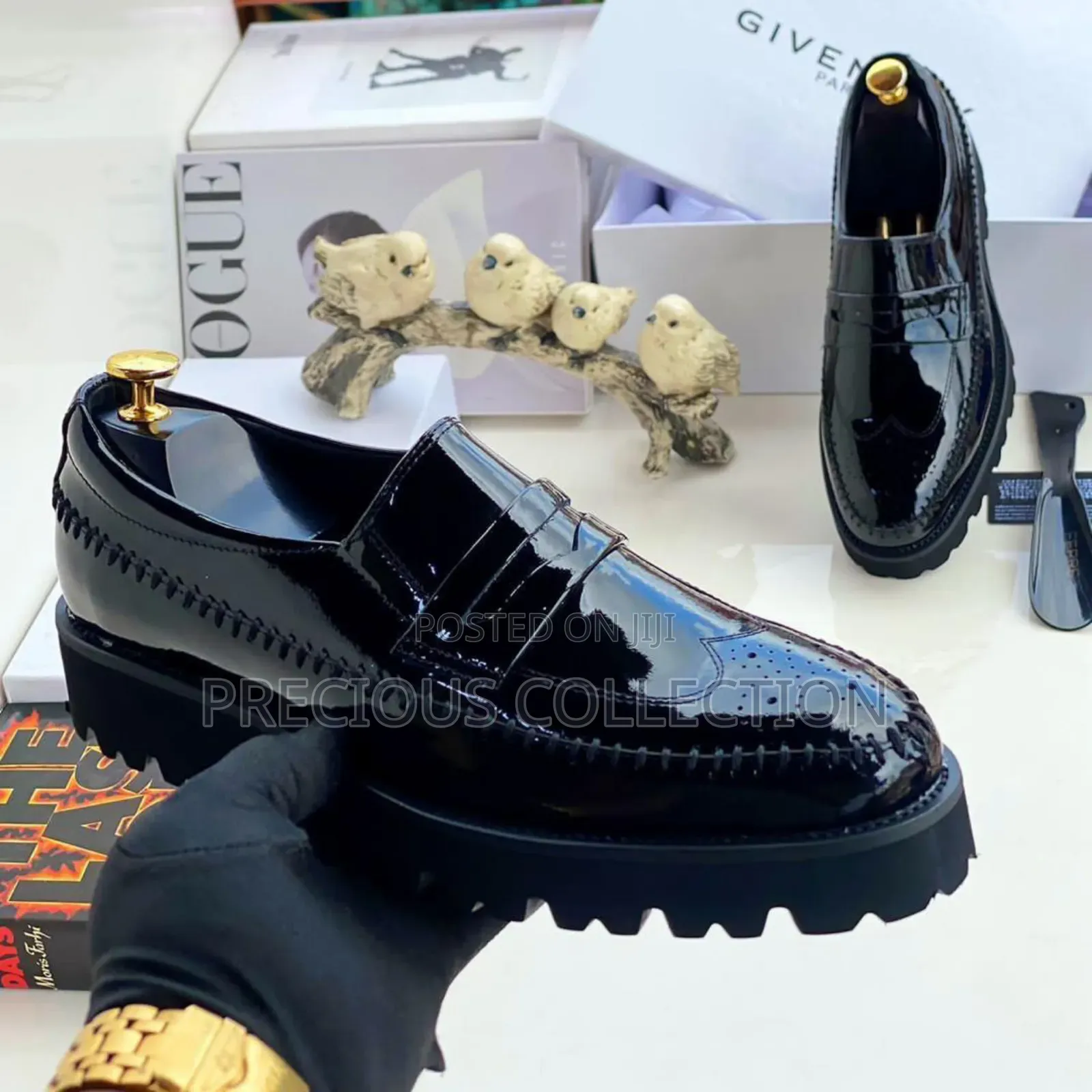 Men's Givenchy Glosssy Leather Shoes