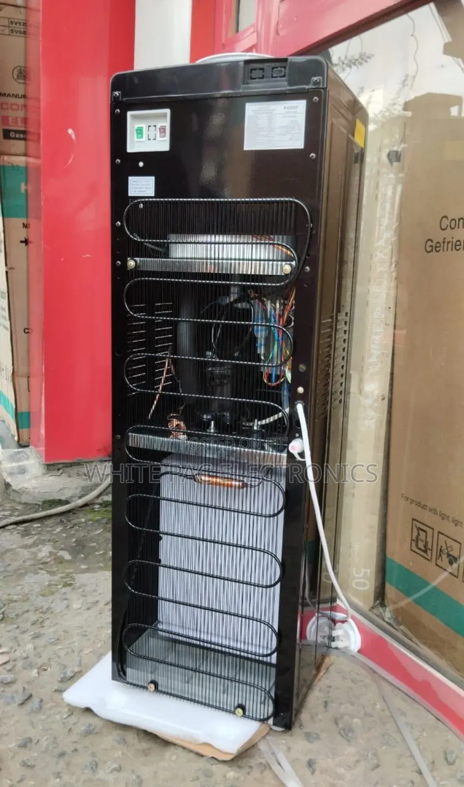 Radof Hot and Cool Water Dispenser With Inbuilt Fridge >1yrs