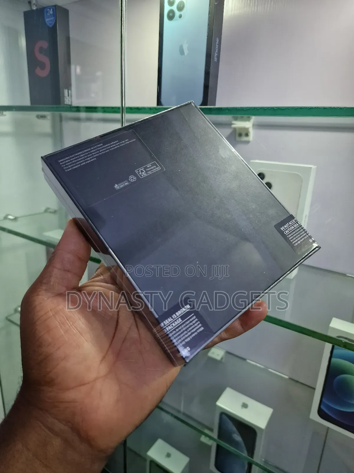 New Samsung Galaxy Z Fold4 512 GB Black