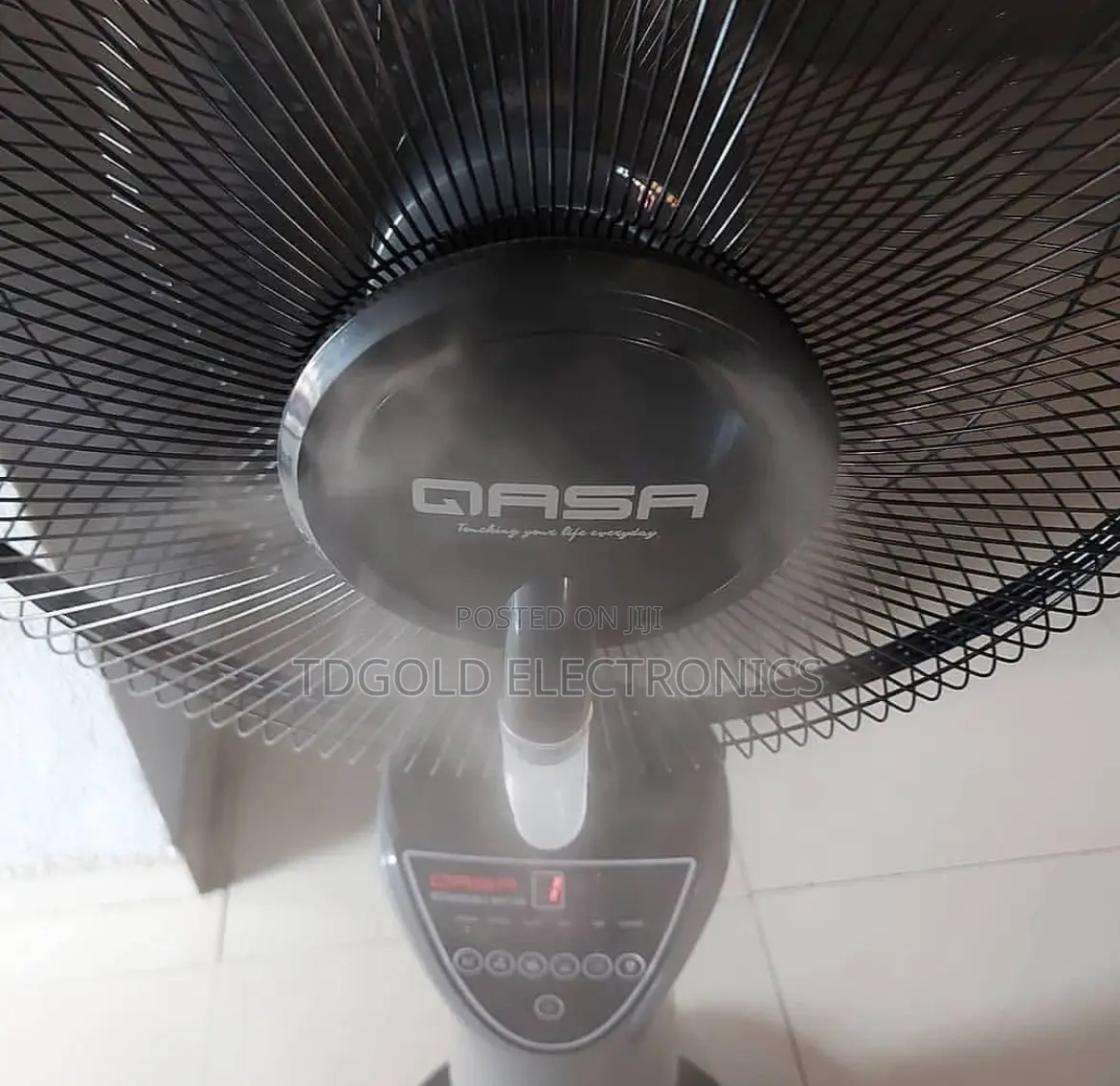 Qasa Rechargeable Mist Fan 16 Inches