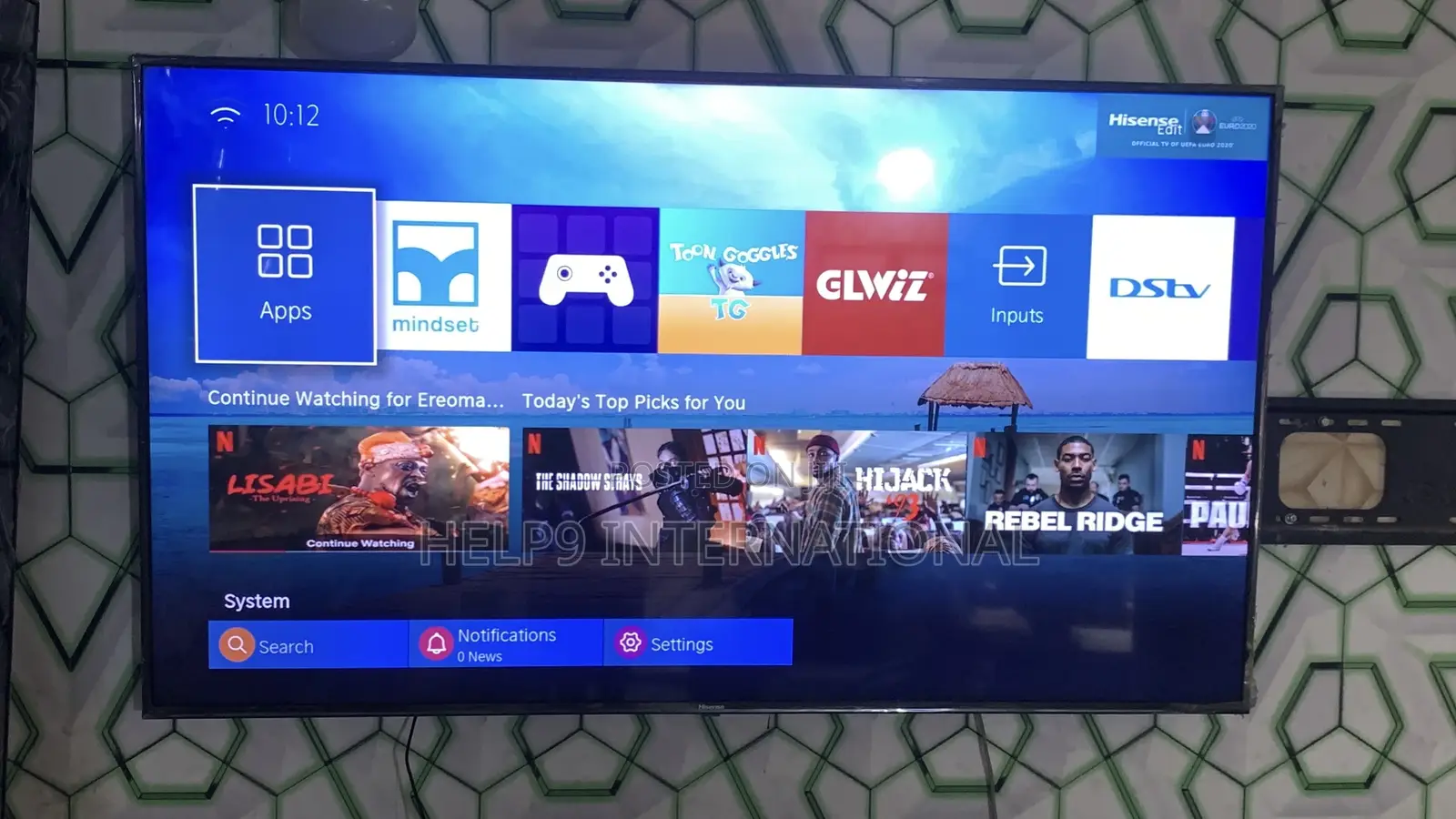 High-End 65” Hisense Ultra HD Smart TV With HDR Anyview