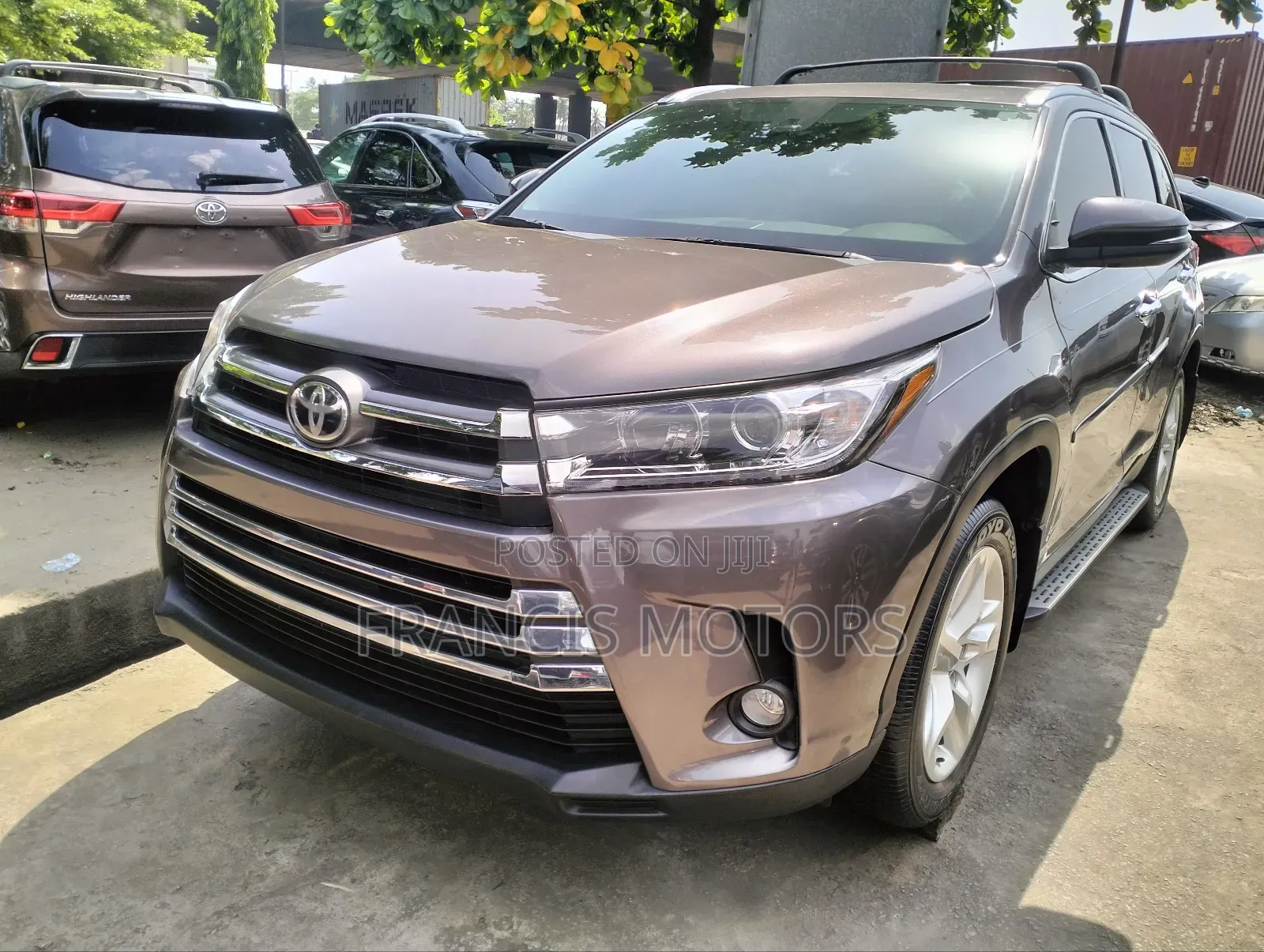 Toyota Highlander 2018 Brown