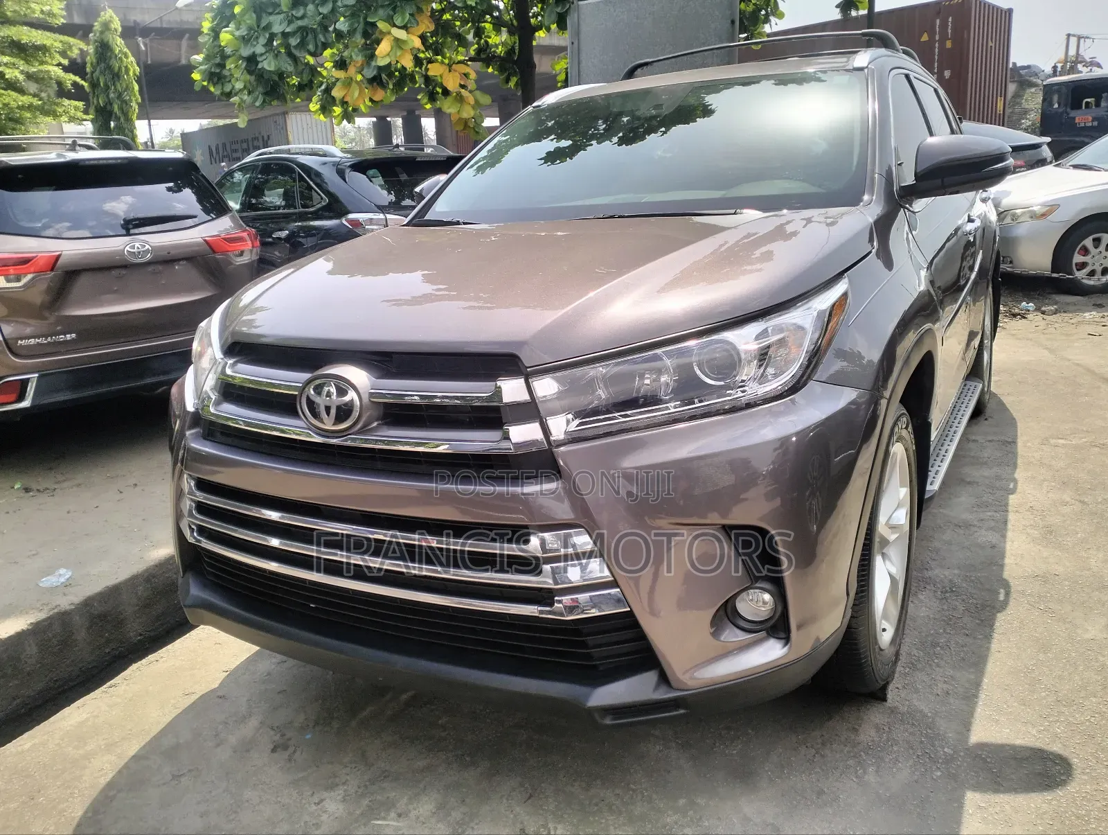 Toyota Highlander 2018 Brown