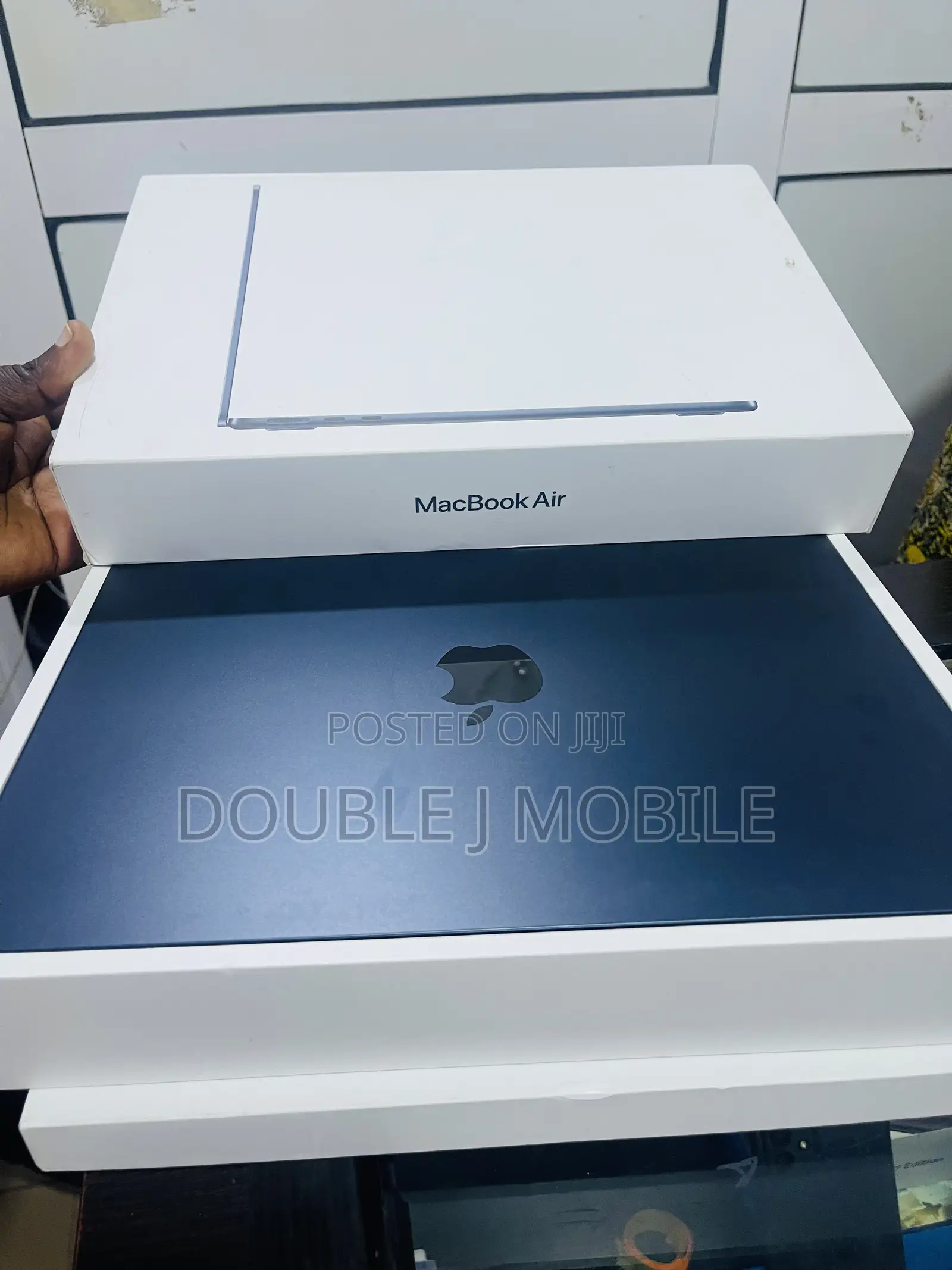 Laptop Apple MacBook Air 2023 M2 8GB Apple M2 SSD 256GB
