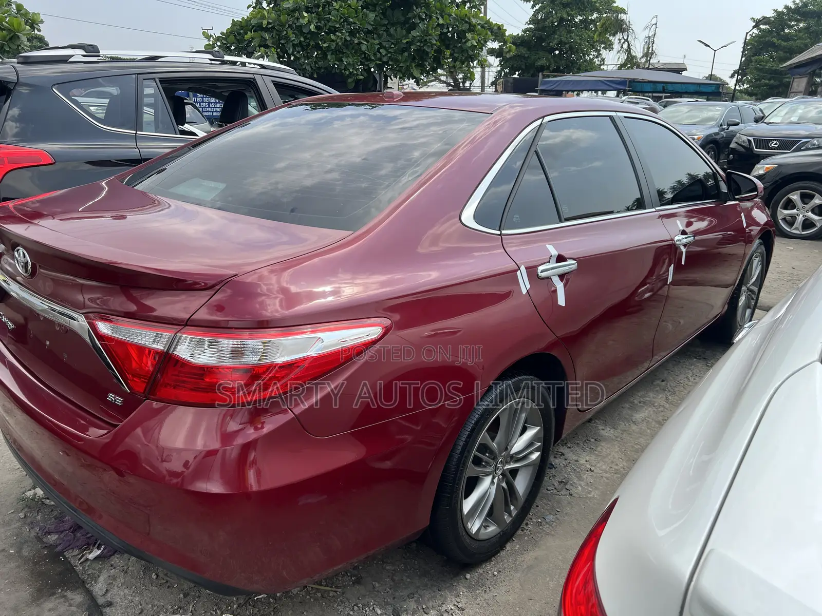 Toyota Camry 2016 Red
