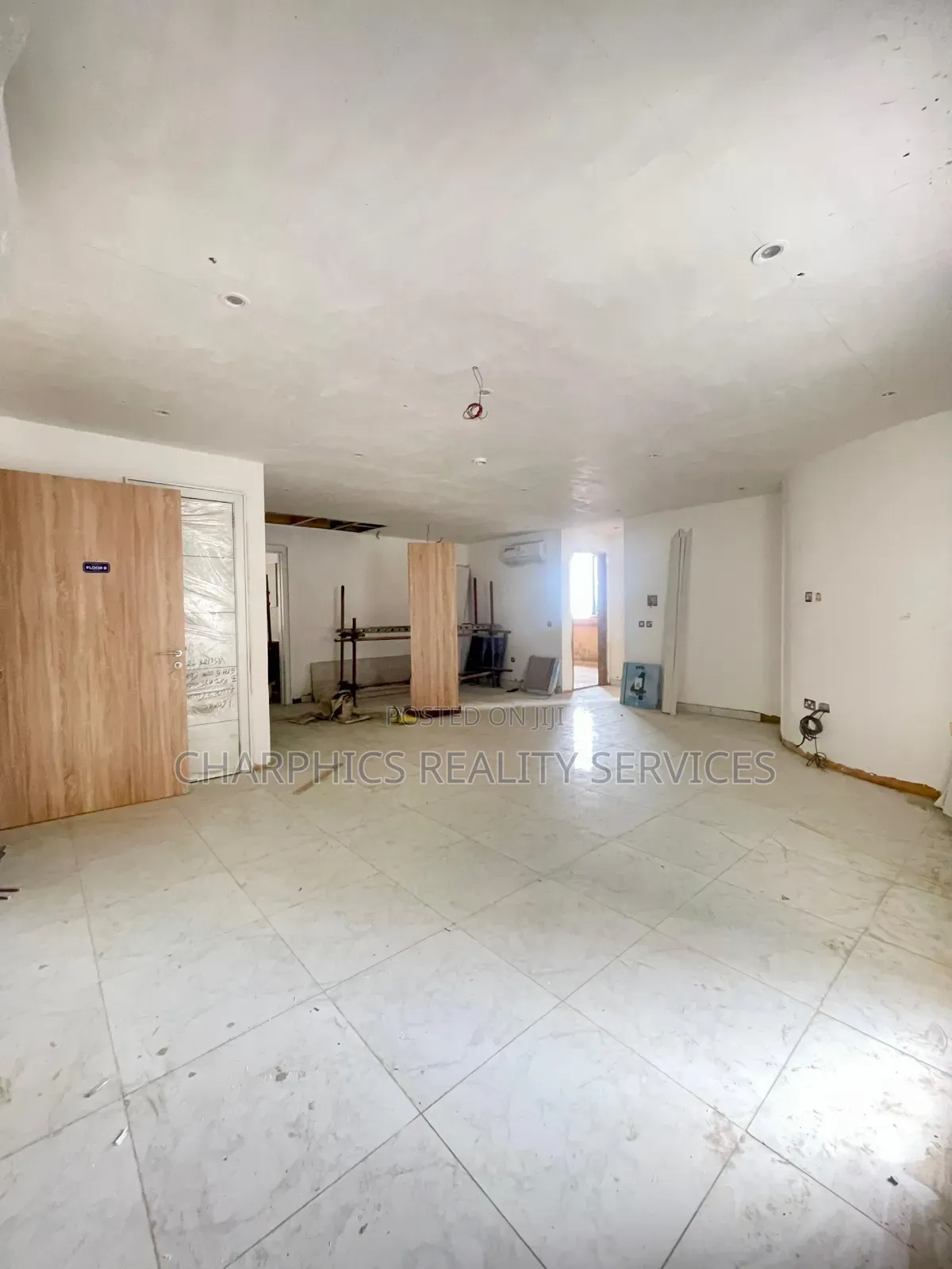 3bdrm Apartment in Victoria Island for sale