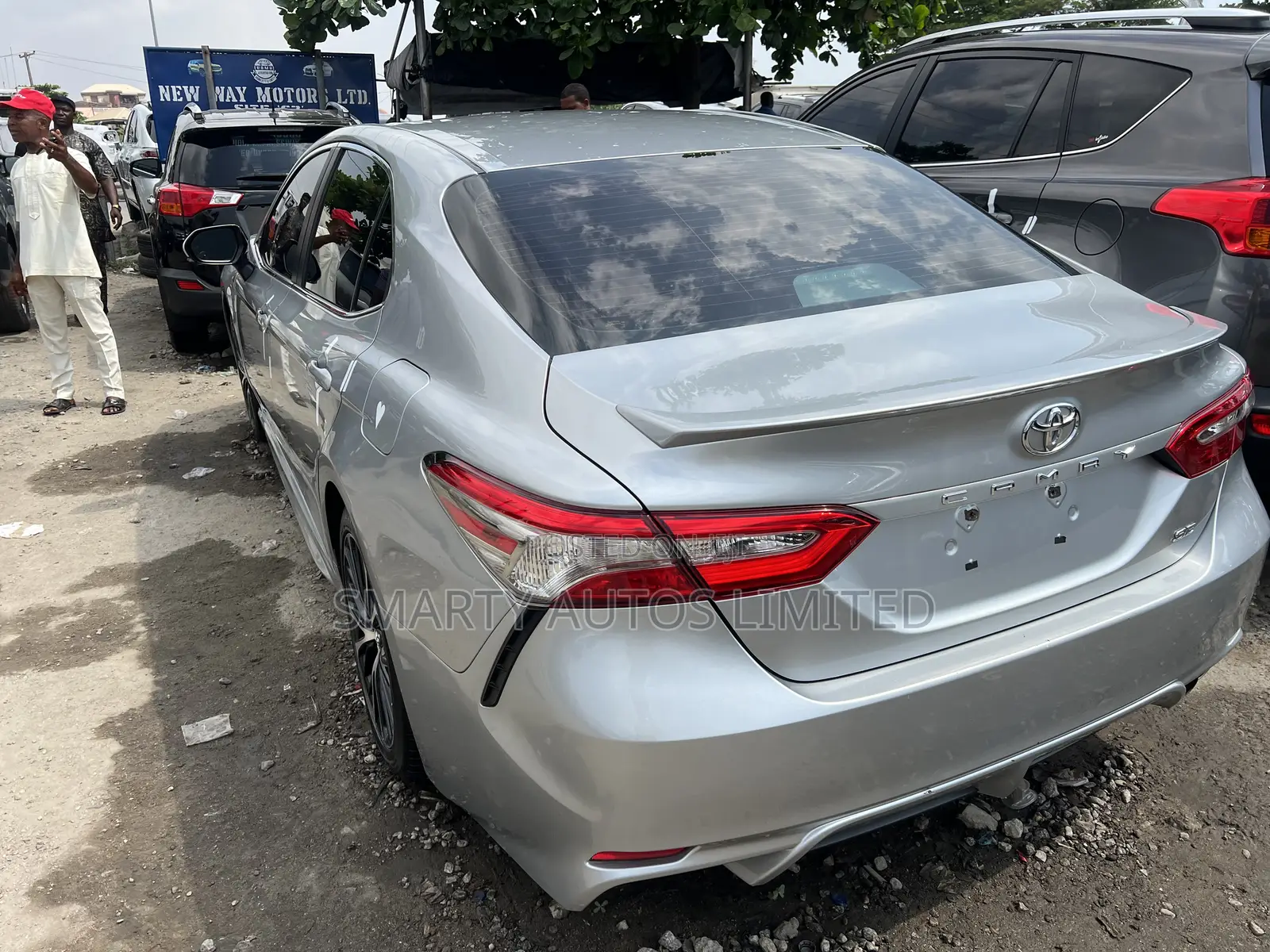 Toyota Camry 2018 Silver
