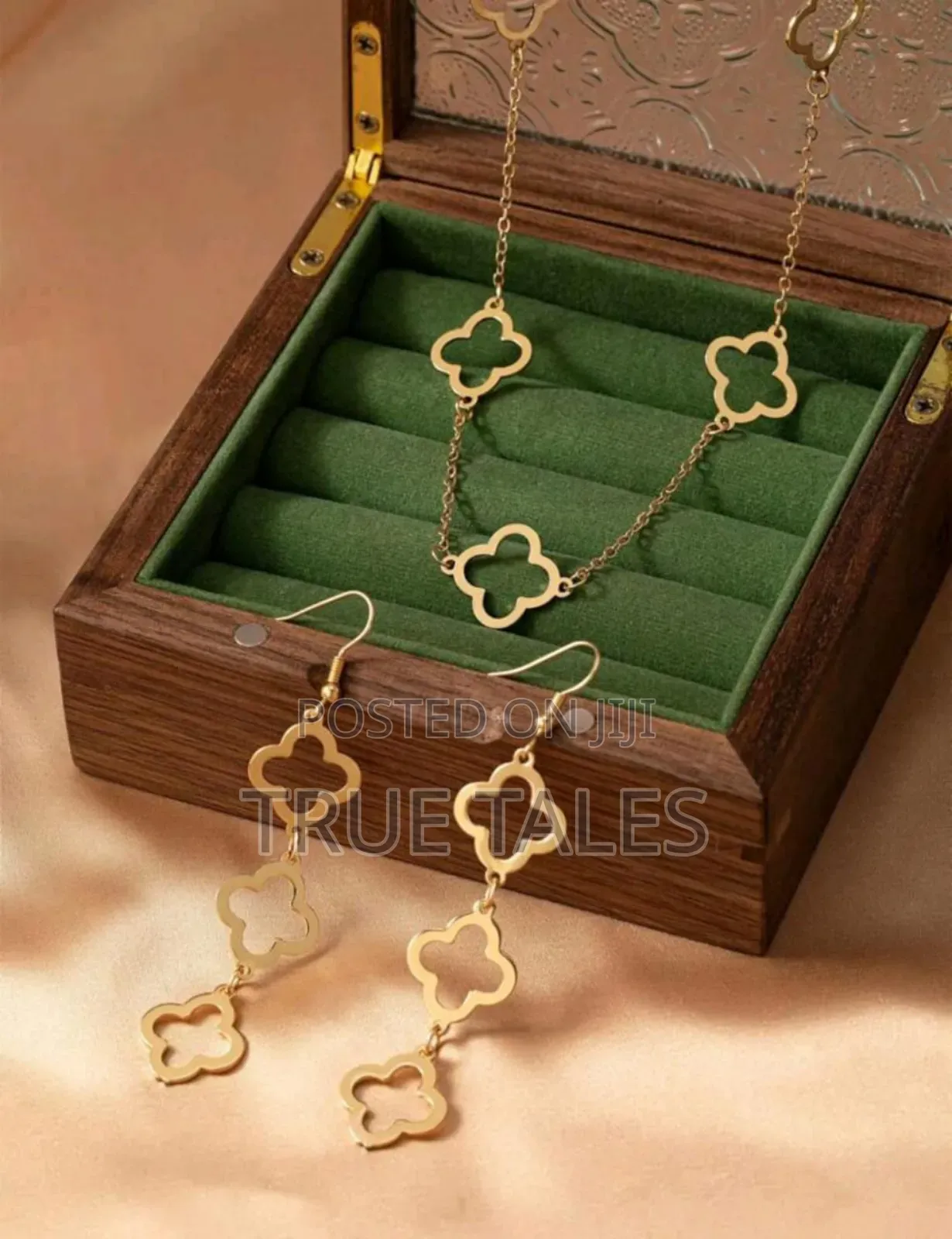 Necklace Earrings Hollow Out Leaf Clover Flower Design Set
