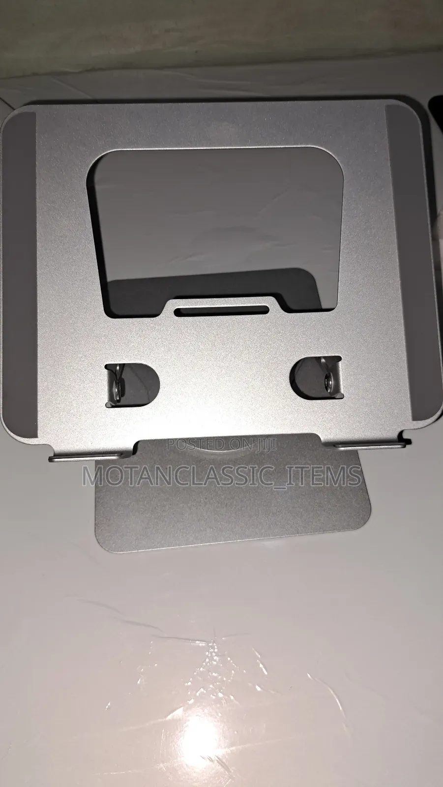 Rotating Laptop Stands in 360% and Also Foldable