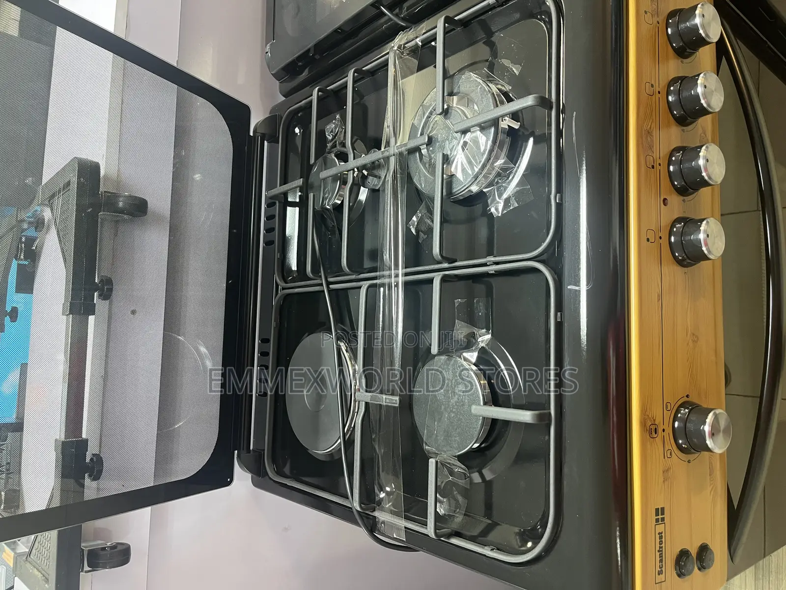 SCANFROST Cooker 60*60 Wood 3gas 1electric