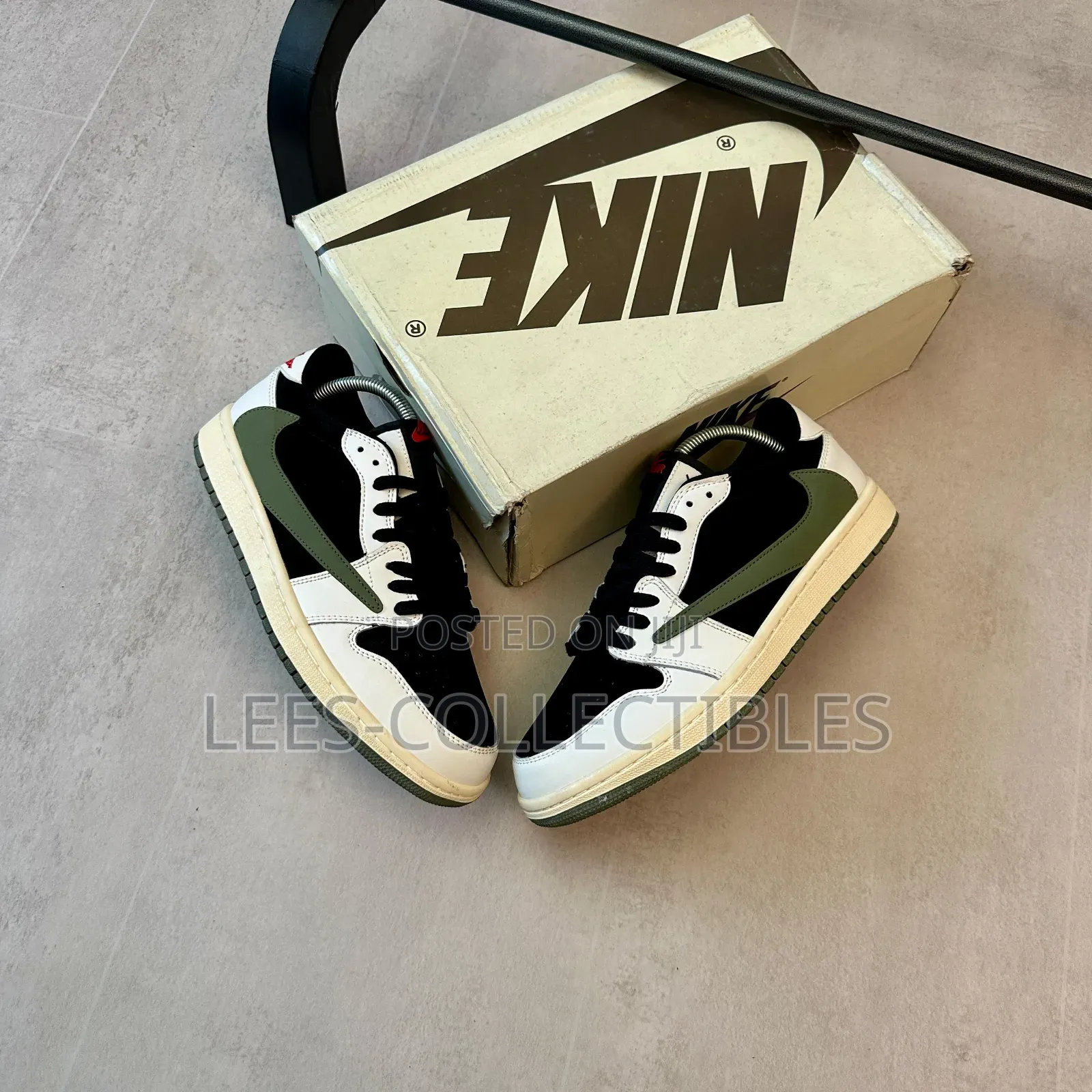 Travis Scott “Cactus Jack” X Jordan 1 Sneakers