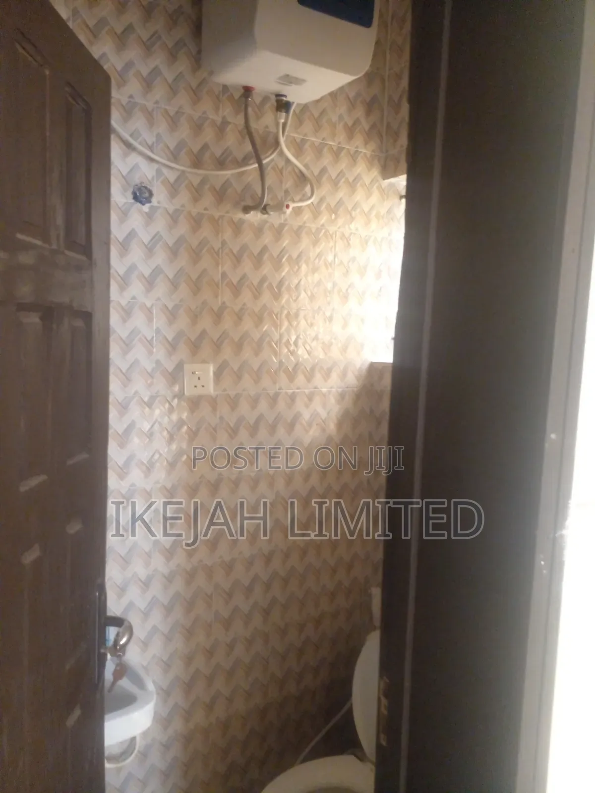 3bdrm Apartment in Ifako-Ogba for rent