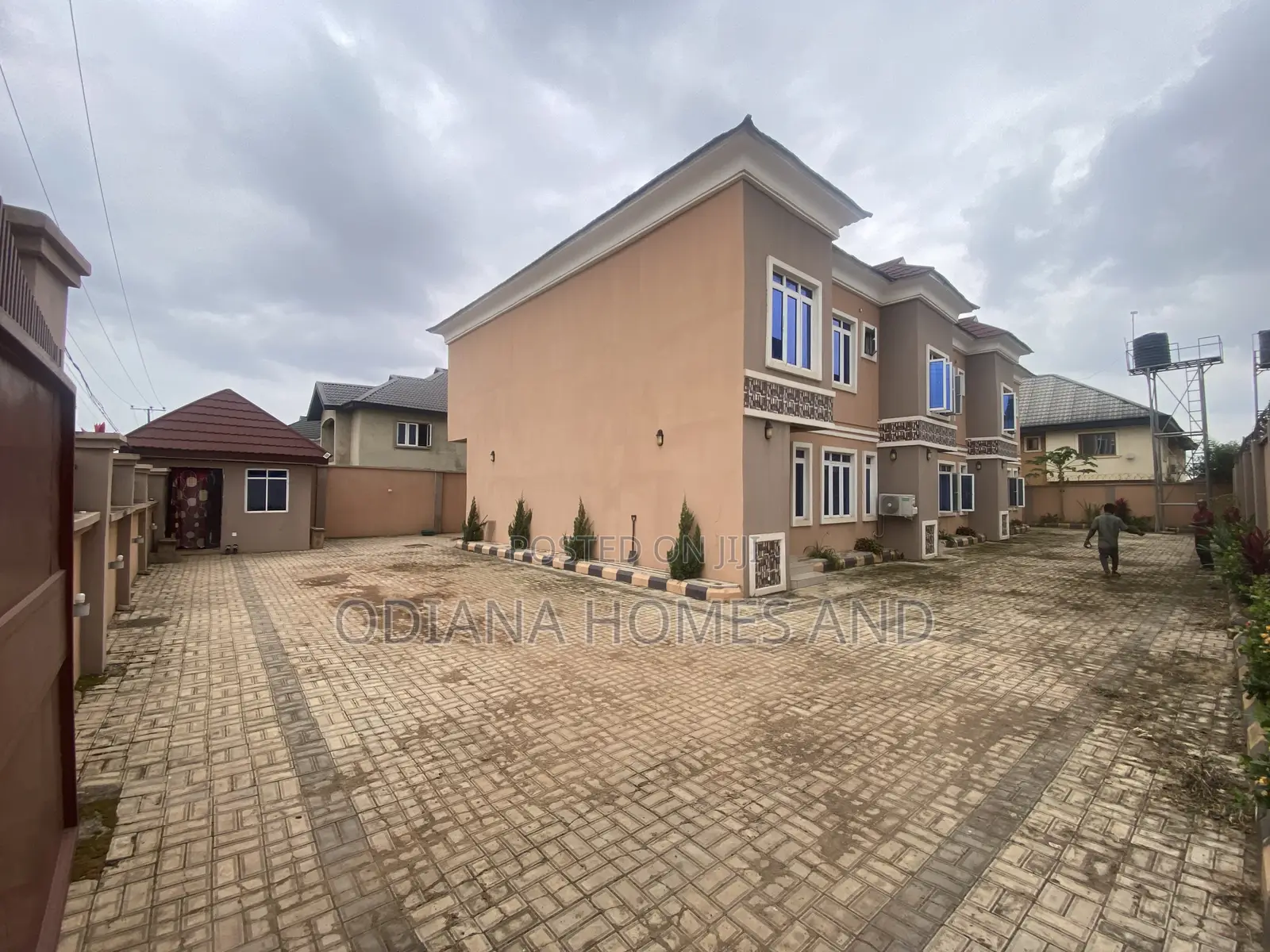 9bdrm Duplex in Akala Way, Akobo, for sale