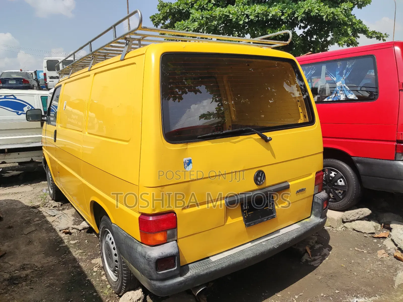 Volkswagen Transporter 2004 Yellow
