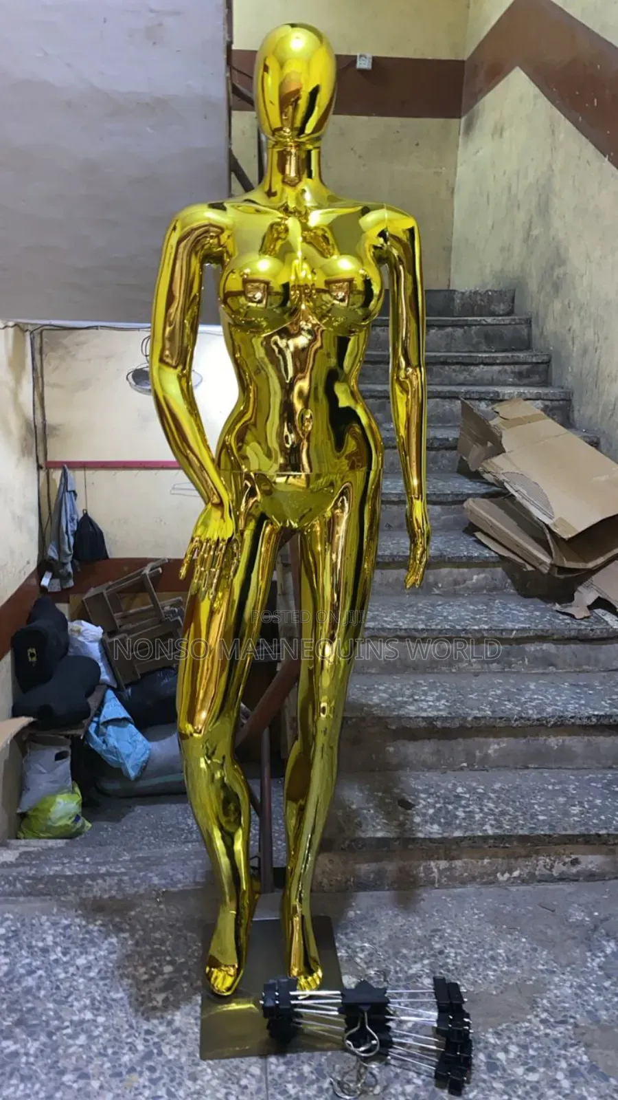 Yellow Gold Size 12 Female Mannequin