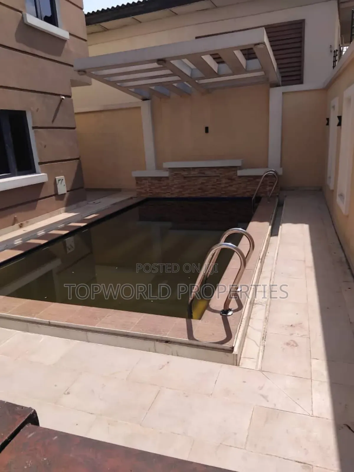 5bdrm Duplex in Mole Phase 1 for sale