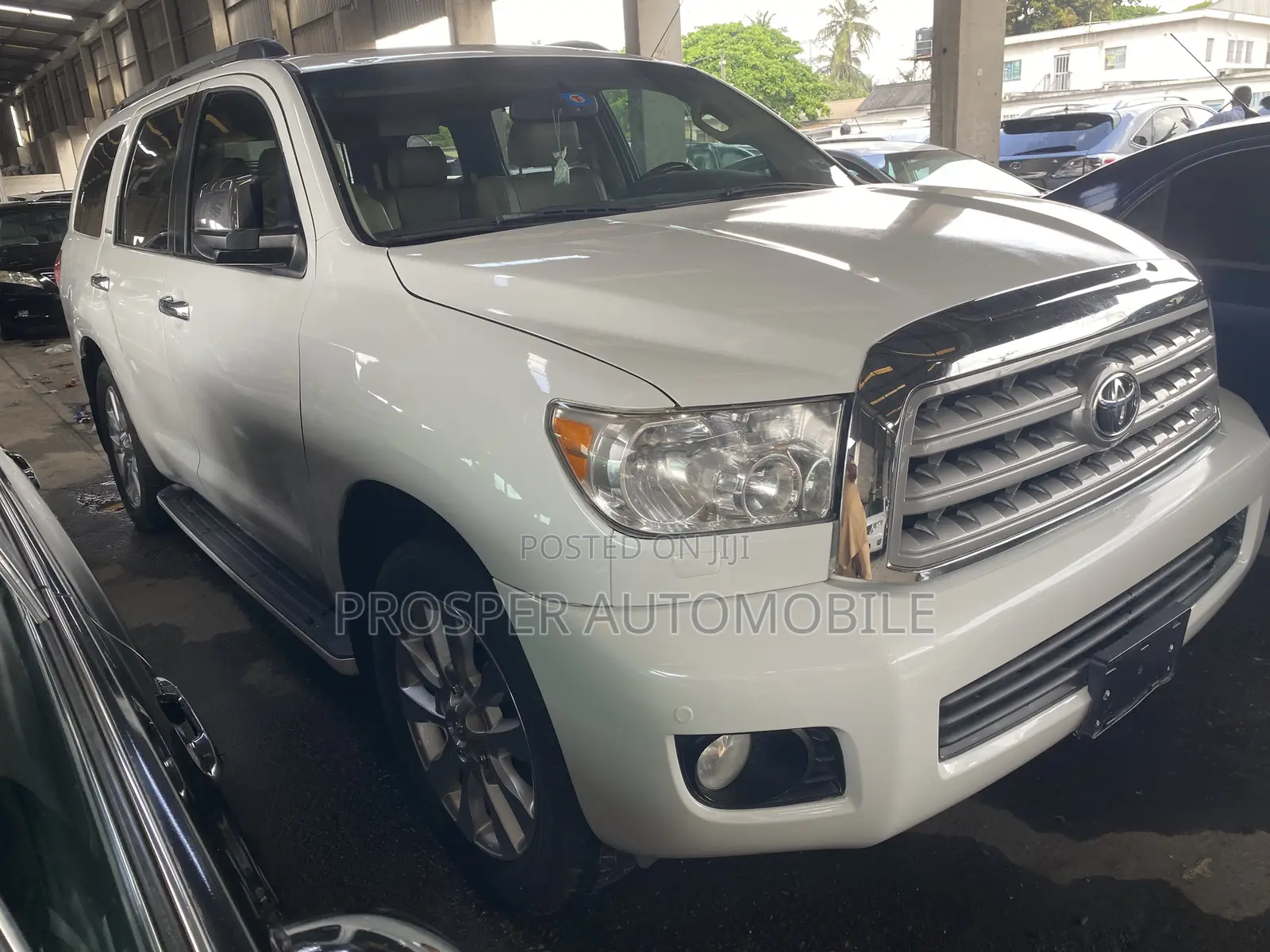 Toyota Sequoia 2010 White
