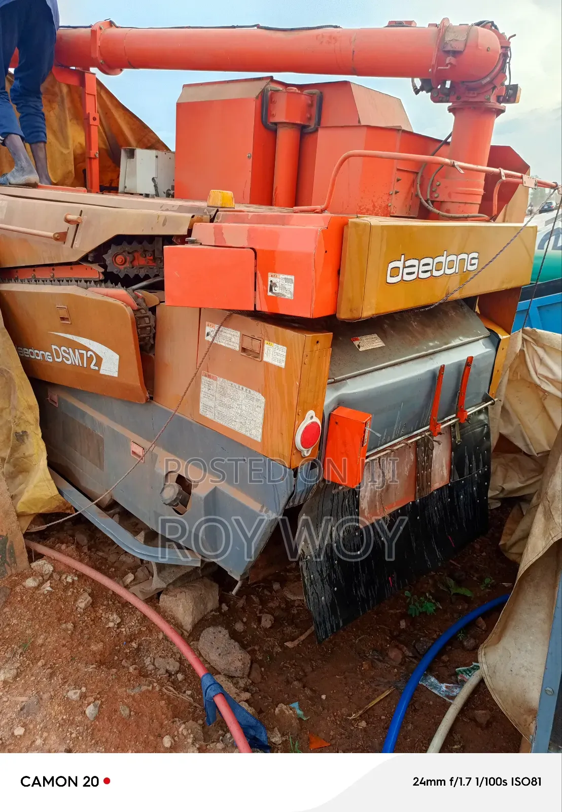 Daedong Combined Harvester