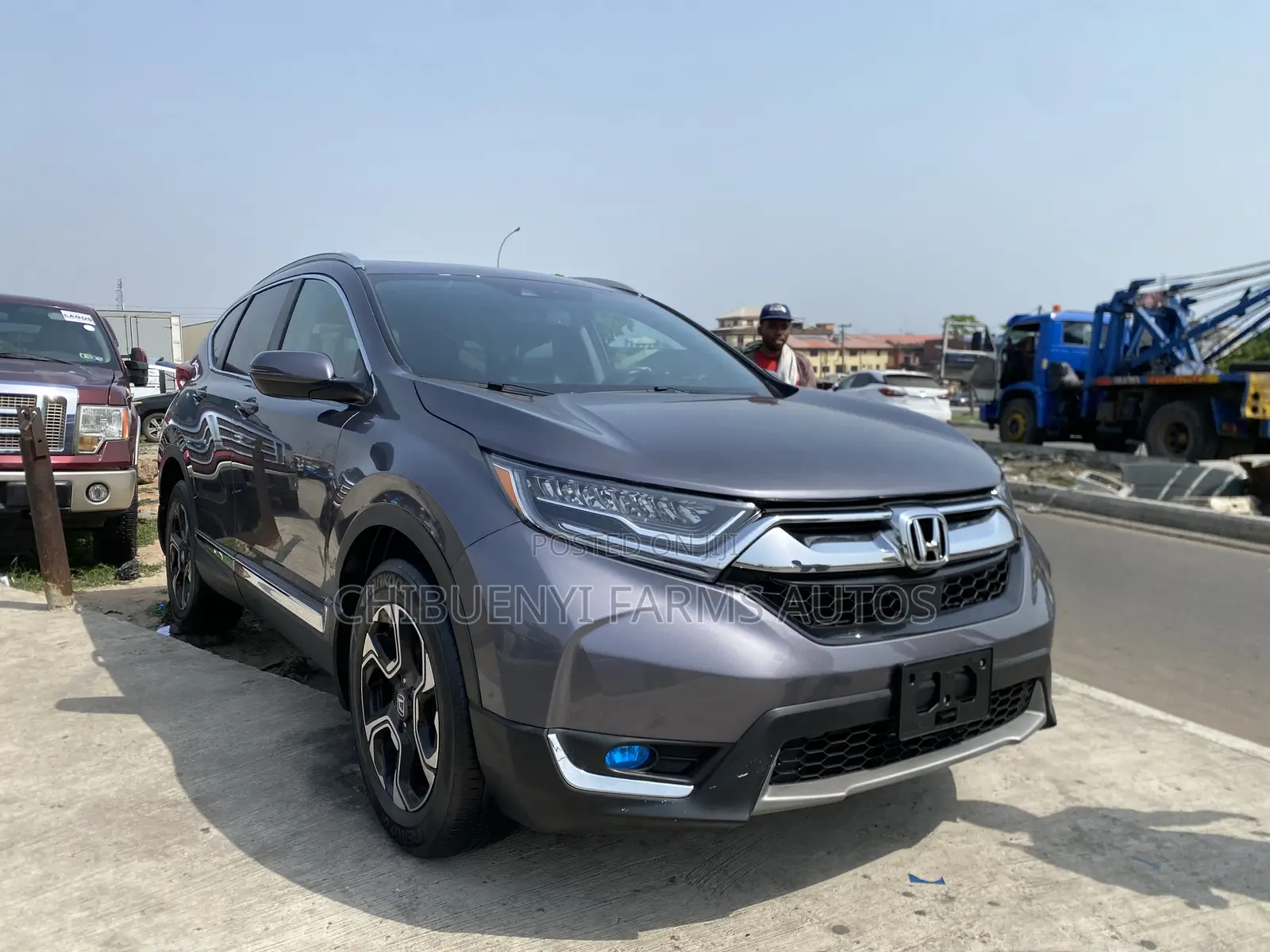 Honda CR-V Touring 4dr SUV AWD (1.5L 4cyl CVT) 2017 Gray