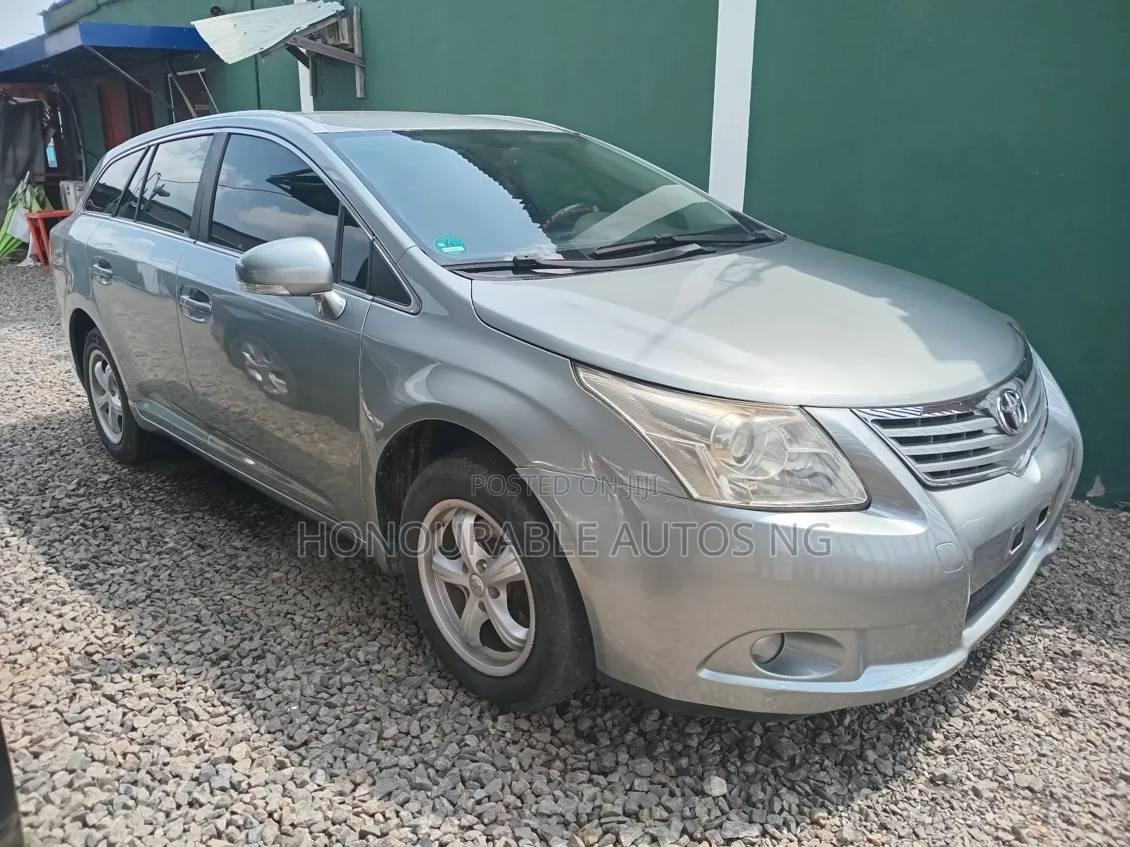 Toyota Avensis 2014 Silver