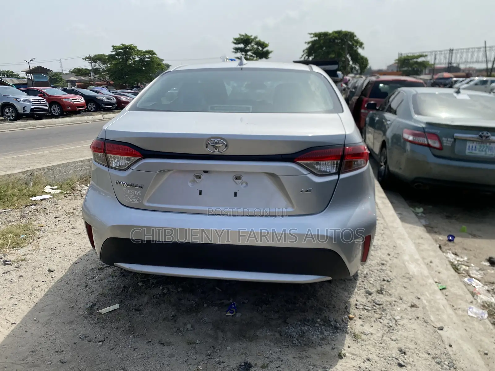 Toyota Corolla LE 2021 Silver