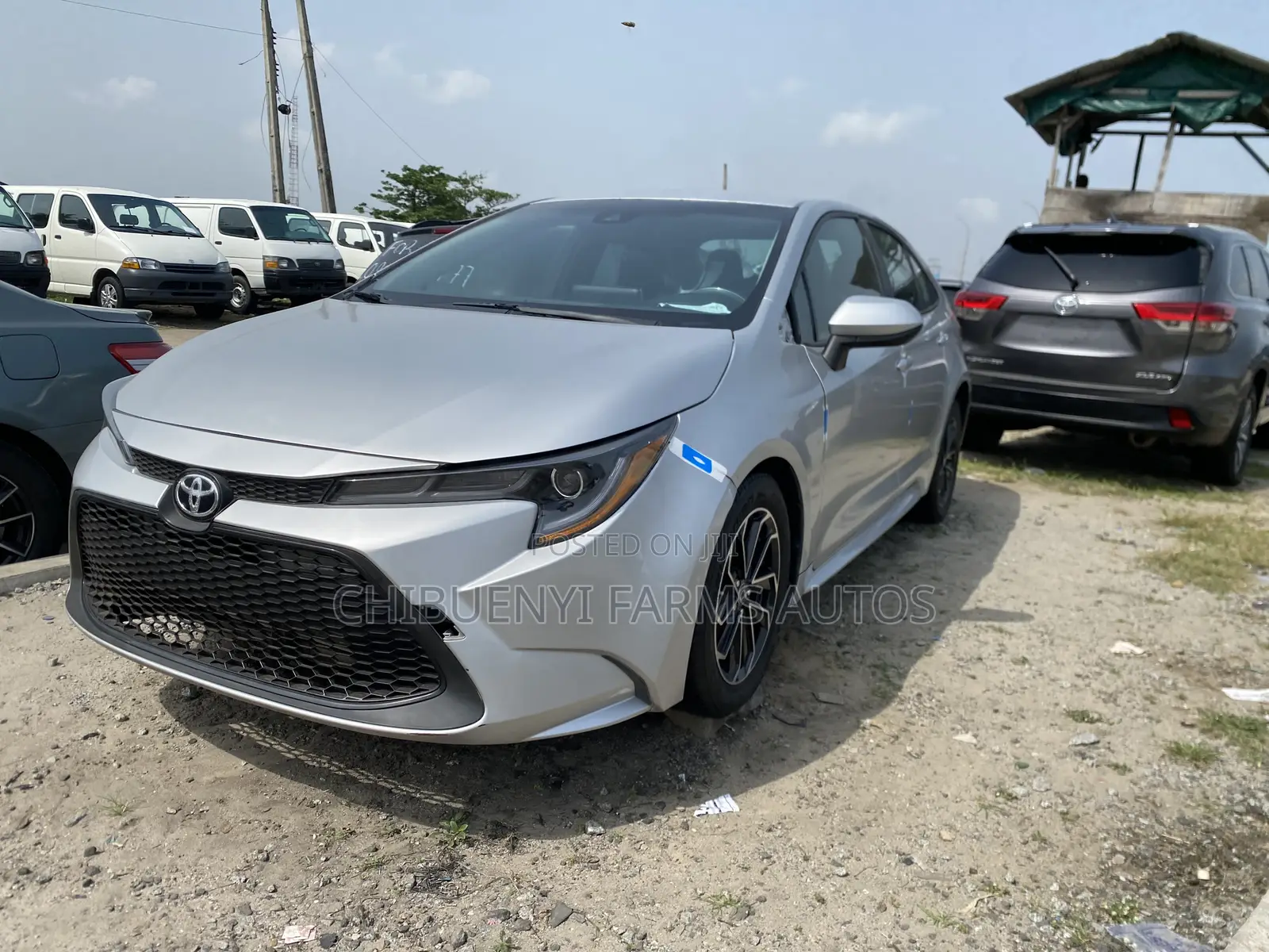 Toyota Corolla LE 2021 Silver