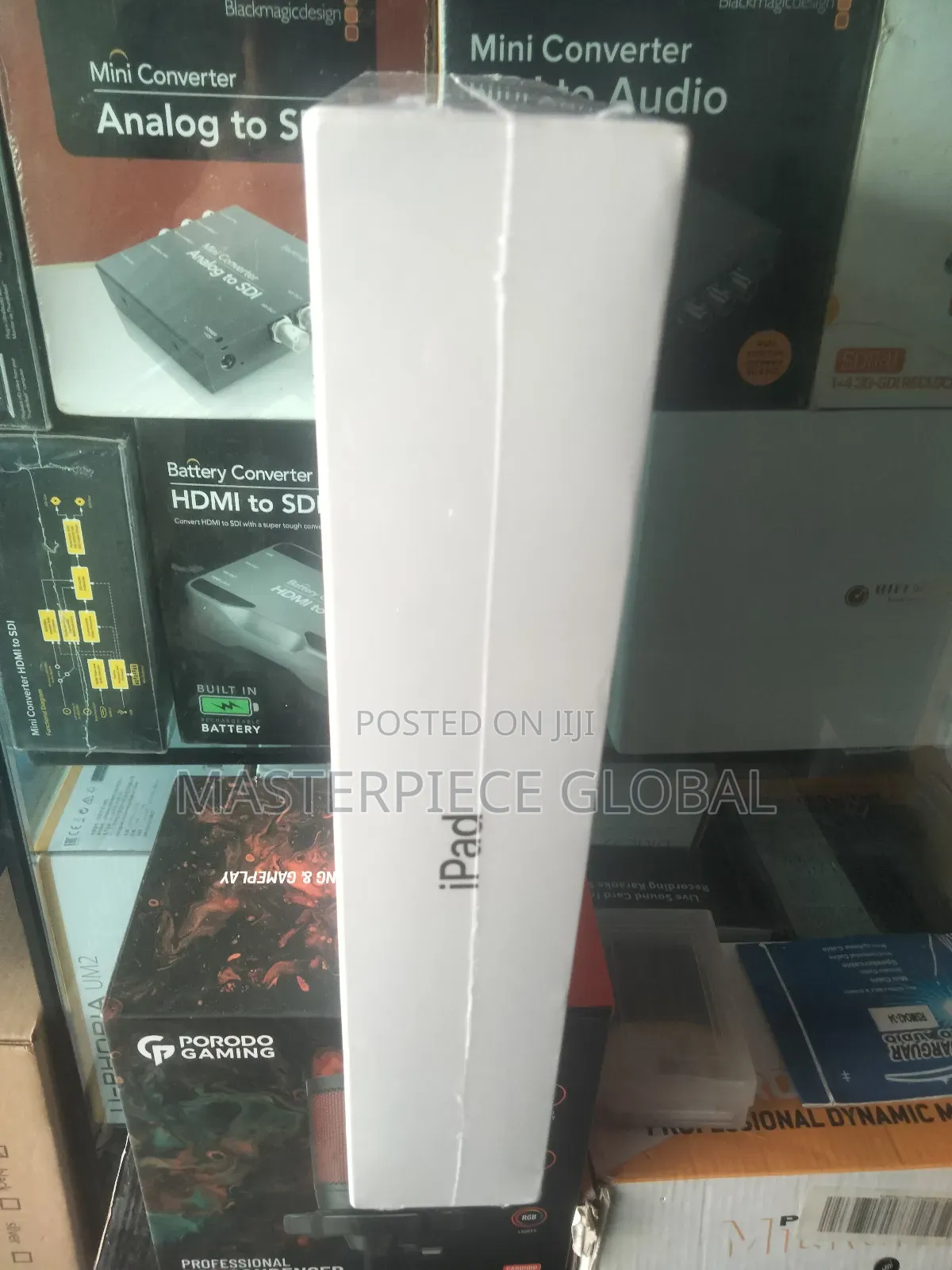 New Apple iPad 9.7 64 GB Gray
