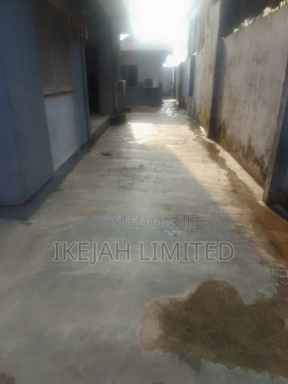 Studio Apartment in Adeniyi Jones for rent