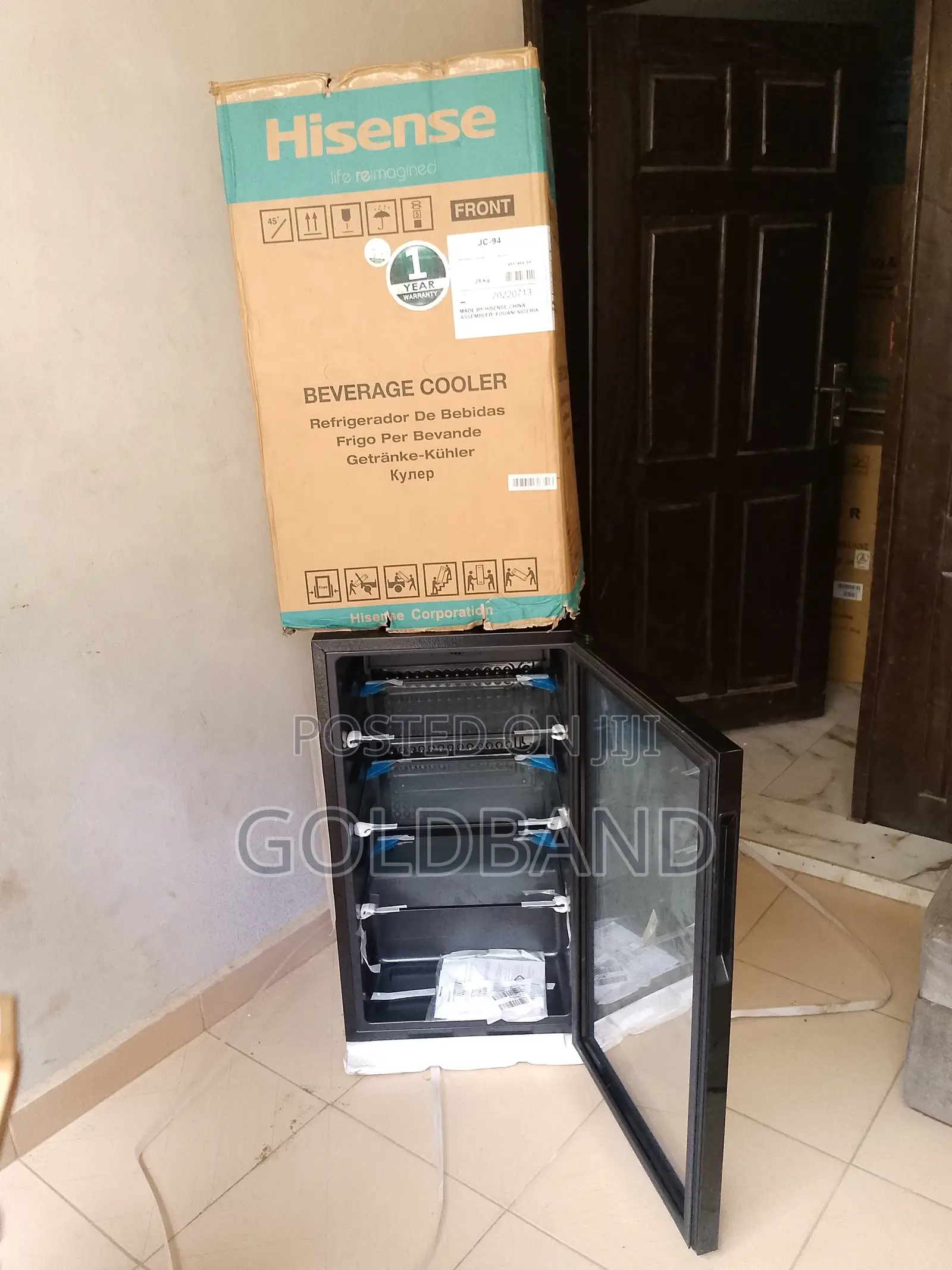 Hisense 91L Unique Glass Door Beverage Chiller Jc-94