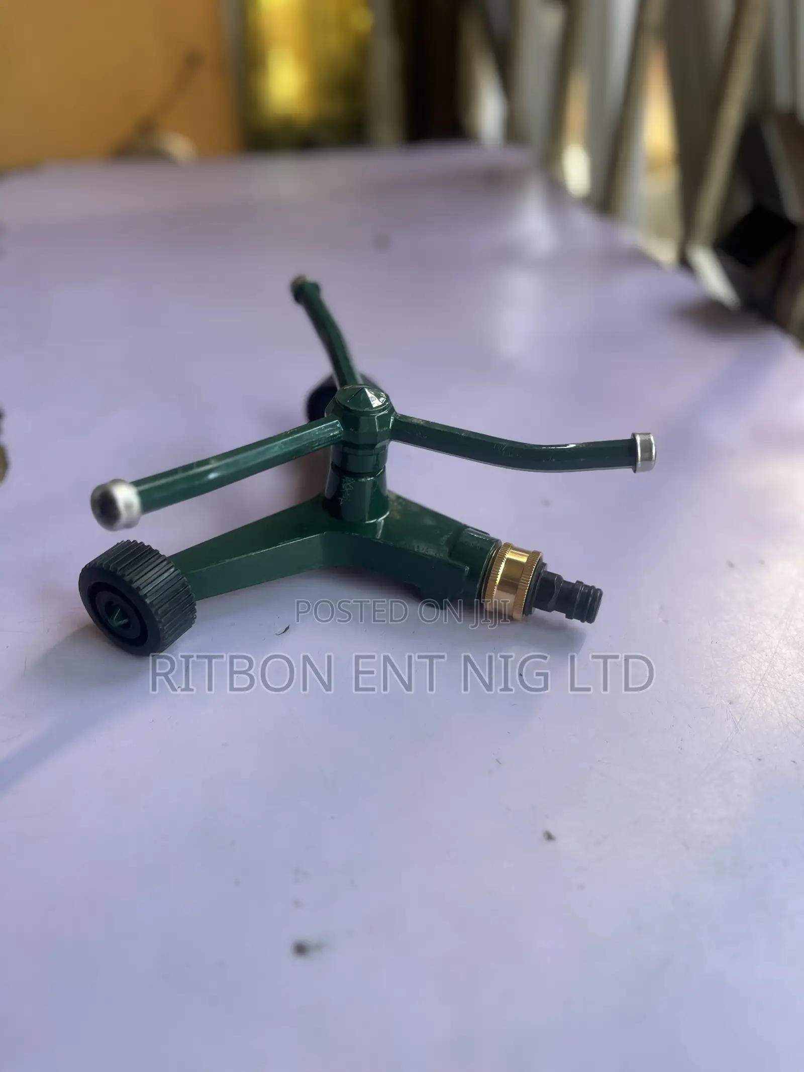 3 Fingers Iron Sprinkler