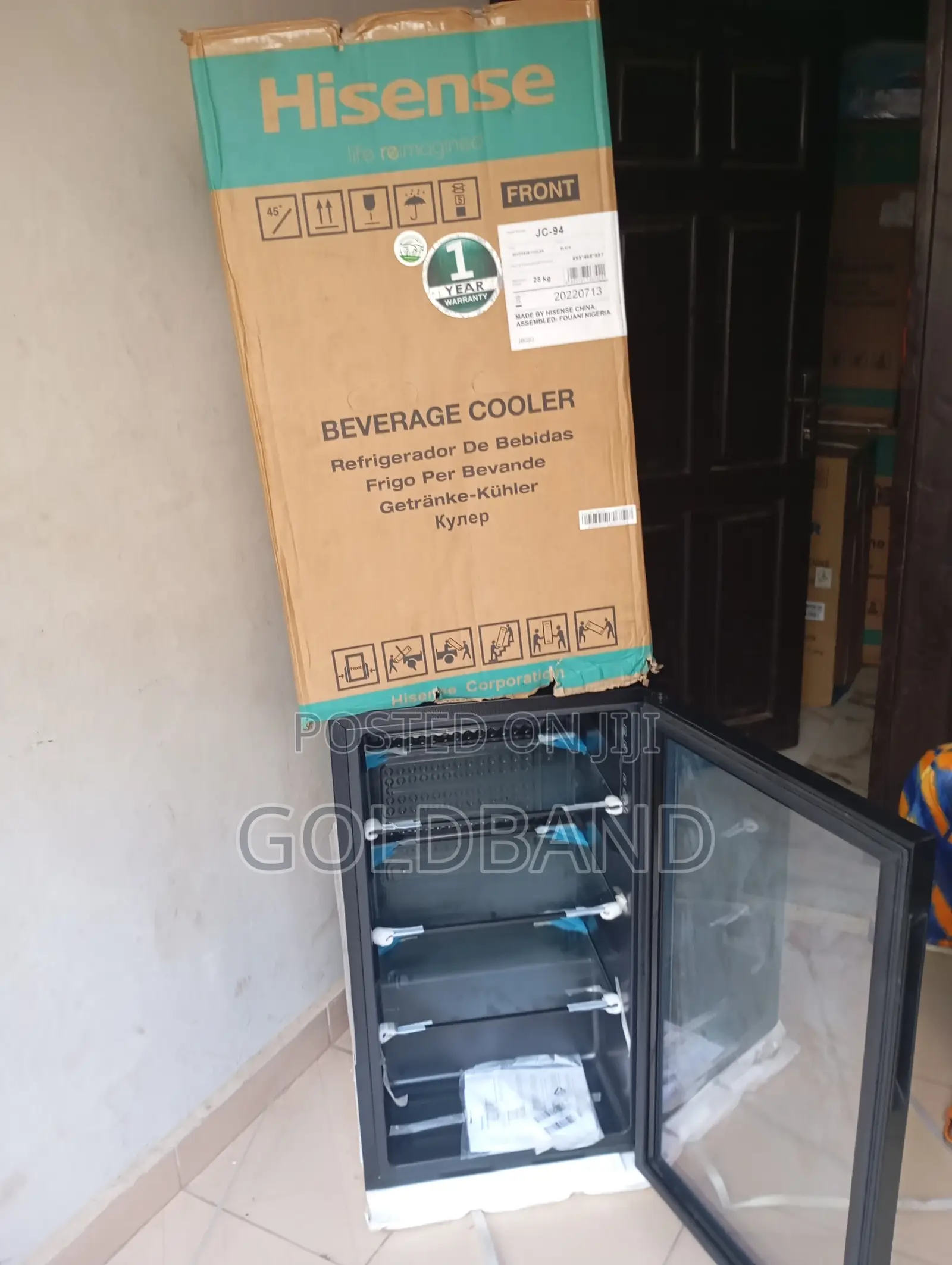 Hisense 91L Quick Cool Glass Door Beverage Chiller Jc-94