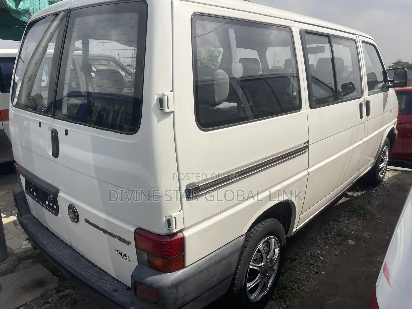Volkswagen Transporter 2000 White