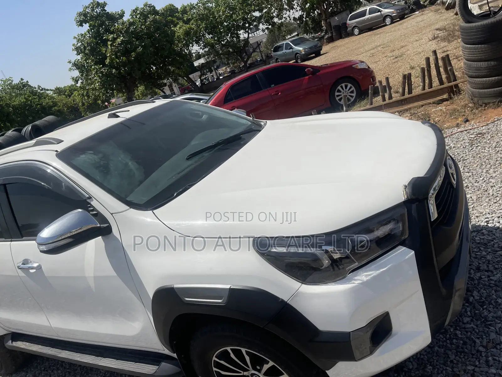 Toyota Hilux SR 4x4 2017 White