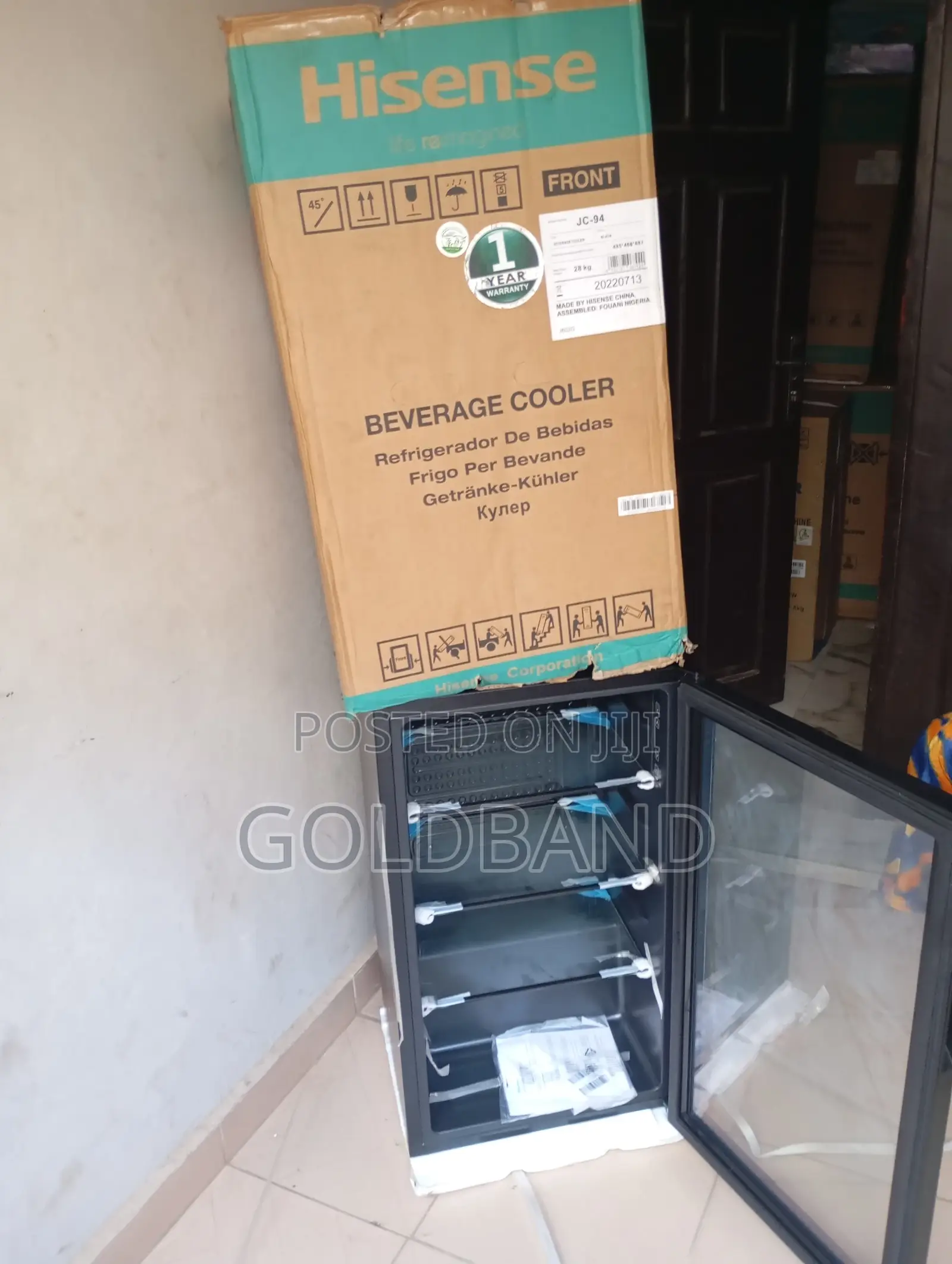 Hisense 91L Cooling Blast Glass Door Beverage Chiller Jc-94