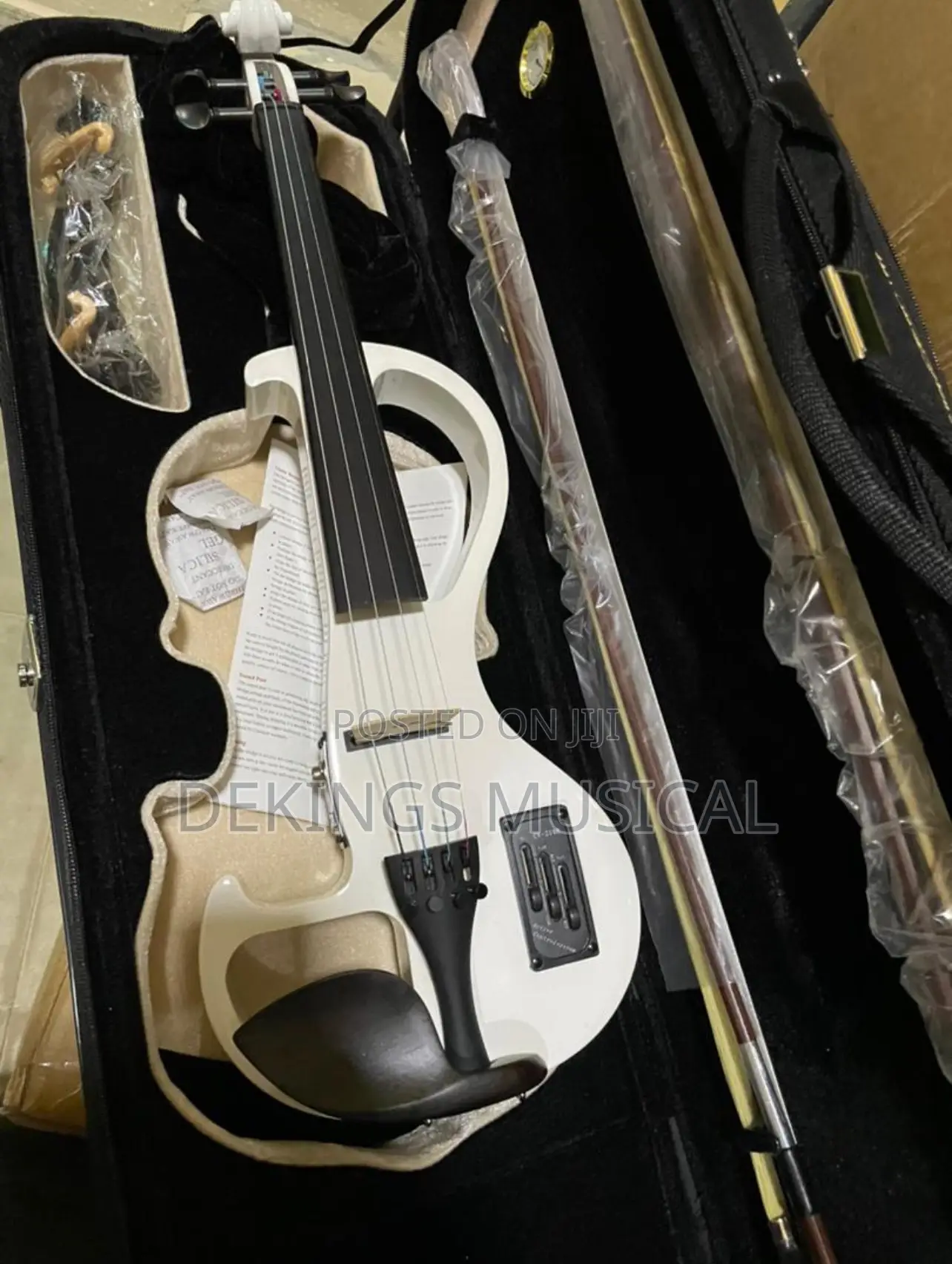 Hallmark Electric Violin 4/4 Professional