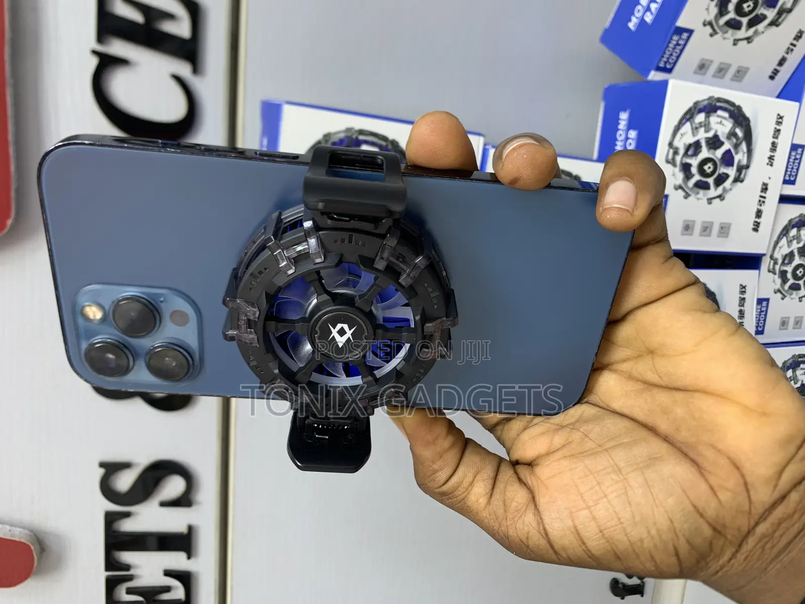 Magnetic Mobile Phone Cooler/Ice With Detachable Clip
