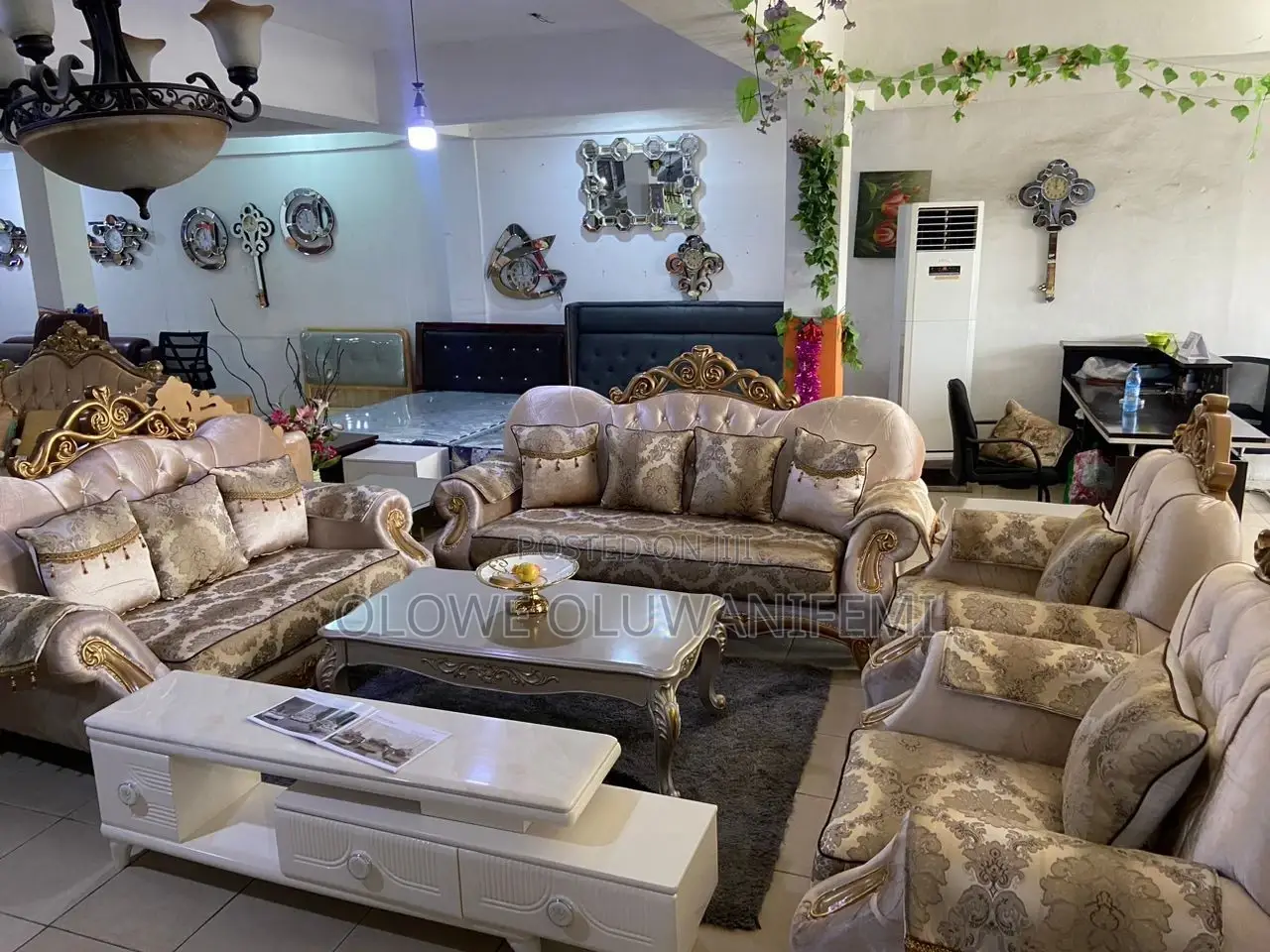 Luxury 7 Seater Royal Chair