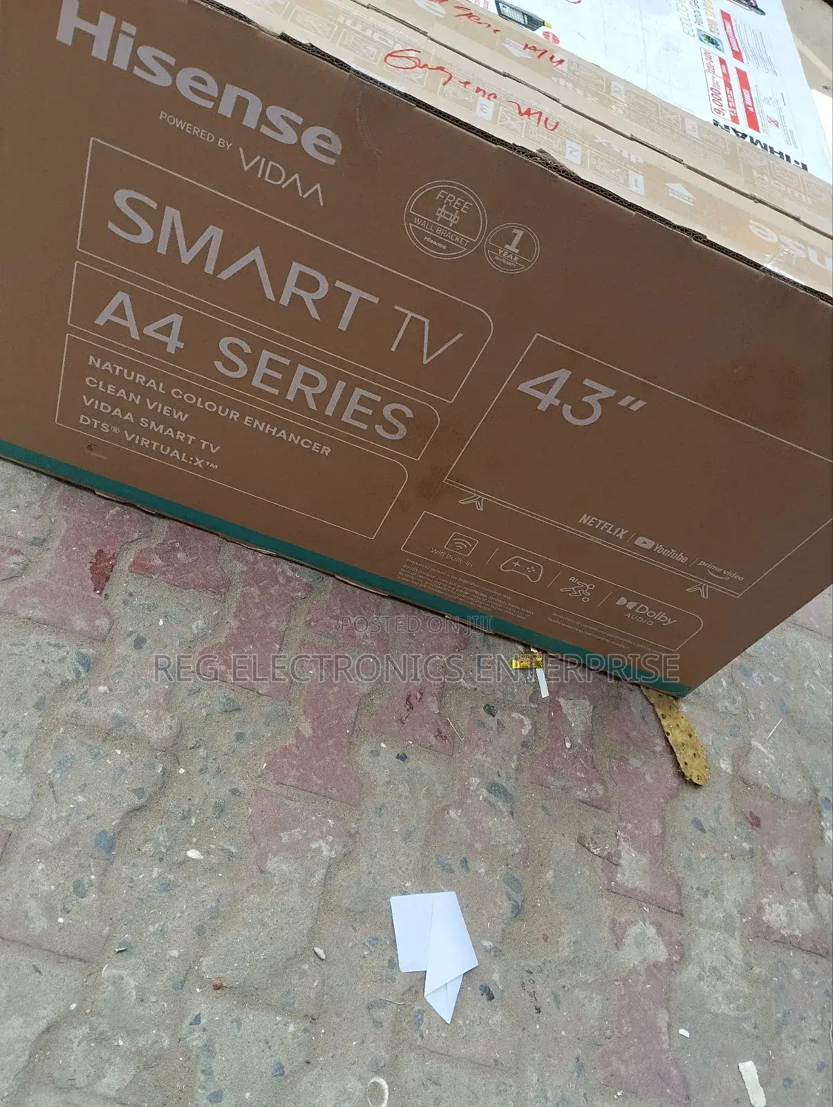 Hisense Smart TV 43 Inches