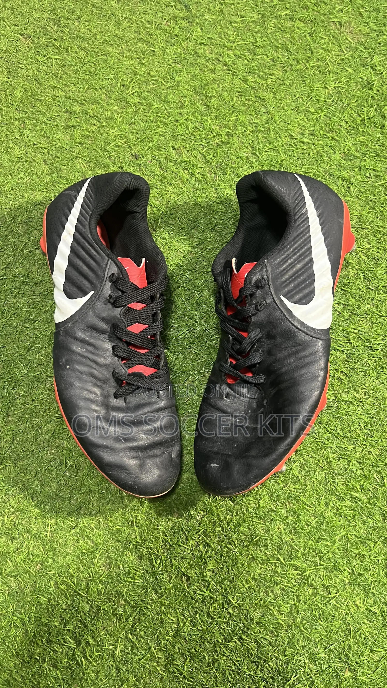Nike Tiempo Football Boot (41)