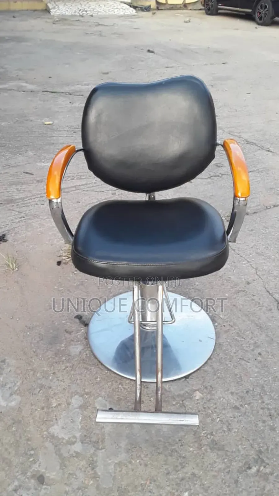 Imported Executive Salon Rolling Barber Chair