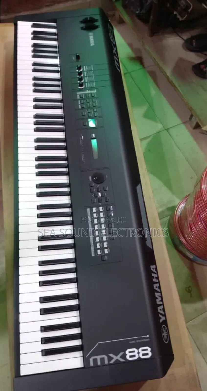 Yamaha Keyboard Model MX88