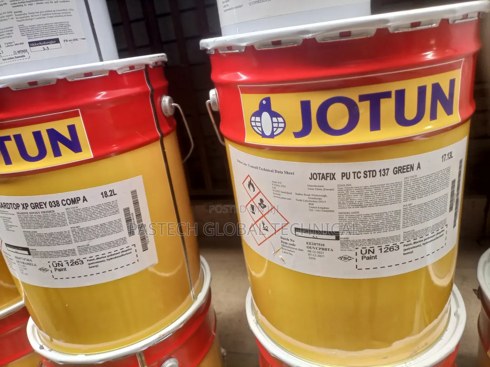 Jotun Paint Jotafix PU Tc. Color: Green Composition a and B